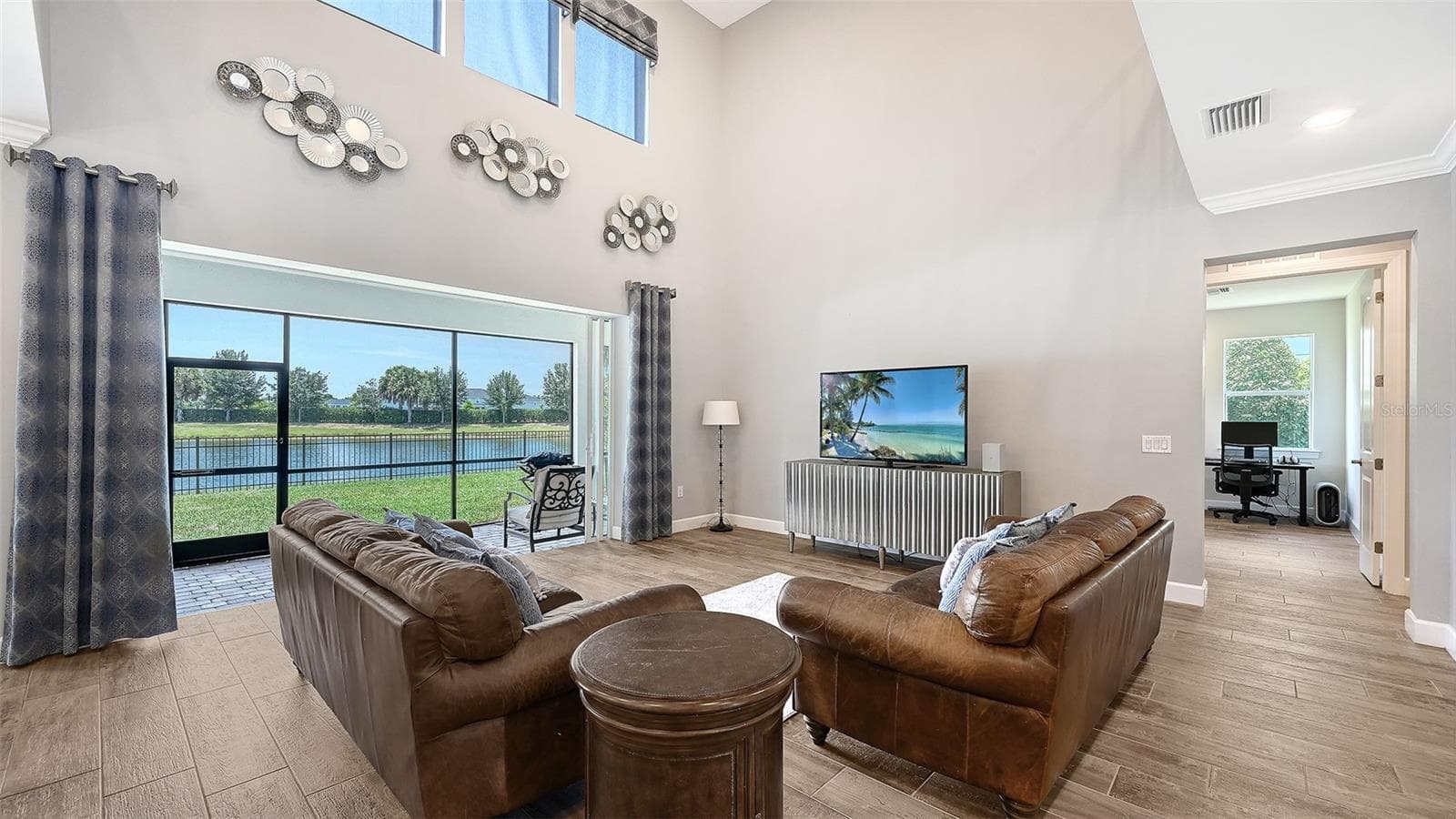 Pocket Sliders Providing Light - 12318 BLUE HILL TRL, BRADENTON