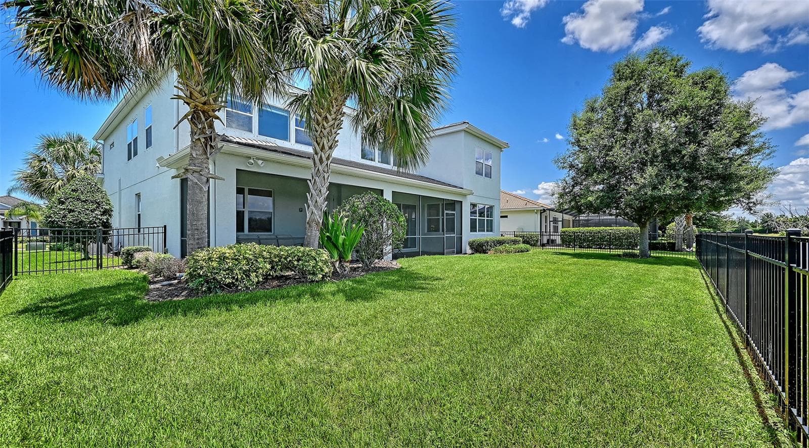 Spacious Backyard - 12318 BLUE HILL TRL, BRADENTON