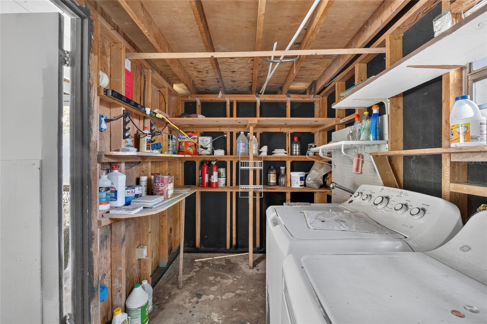 Single Family Residence at 2 ALLEY A, YANKEETOWN, photo 29 of 42