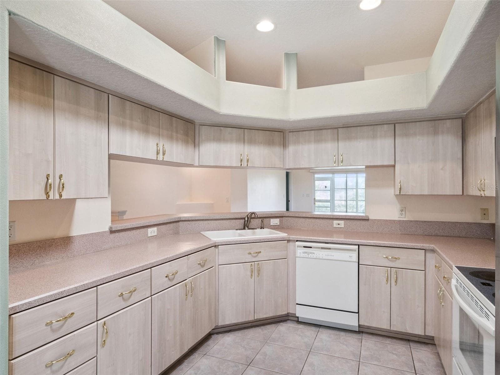 Kitchen - 4519 INVERNESS DR, LEESBURG