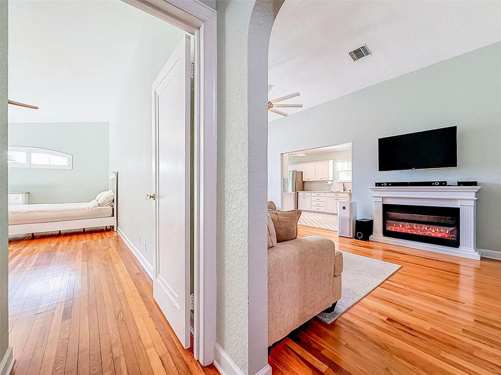 Single Family Residence at 182 29TH AVE N, ST PETERSBURG, photo 24 of 97