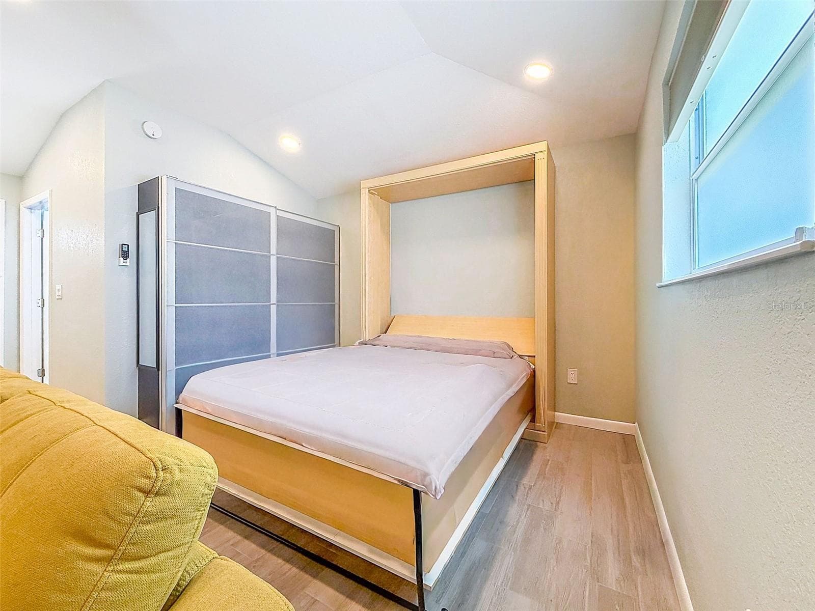 Murphy Bed in ADU - 182 29TH AVE N, ST PETERSBURG