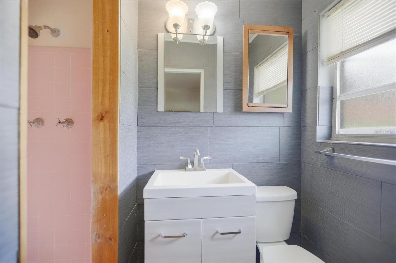 Mother in law bathroom - 120 VALENCIA RD, ROCKLEDGE