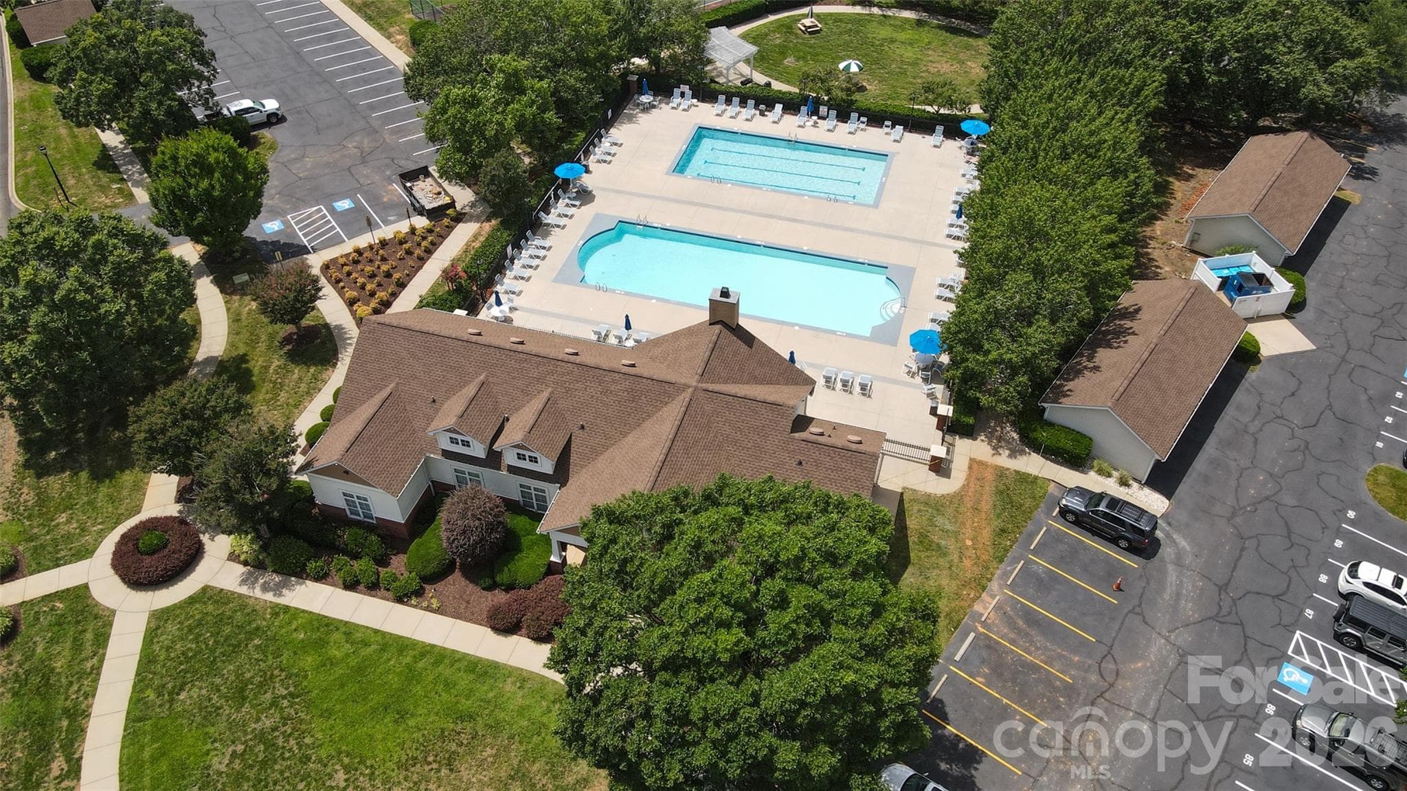 Club House and rec areas - Charlotte