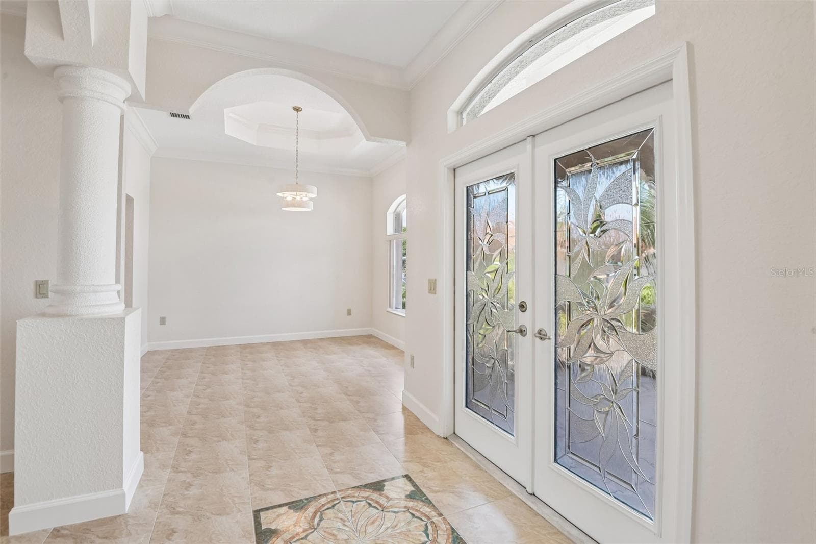 Single Family Residence at 8335 CHEYENNE DR, SEMINOLE, photo 5 of 46