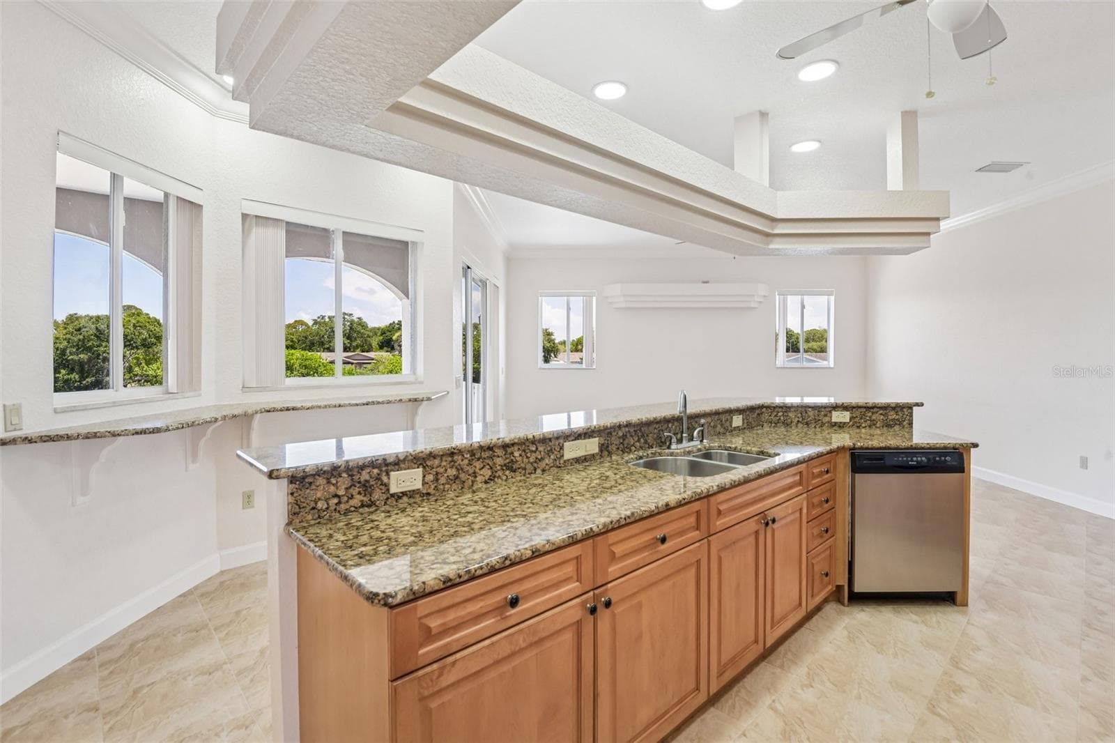 Single Family Residence at 8335 CHEYENNE DR, SEMINOLE, photo 14 of 46