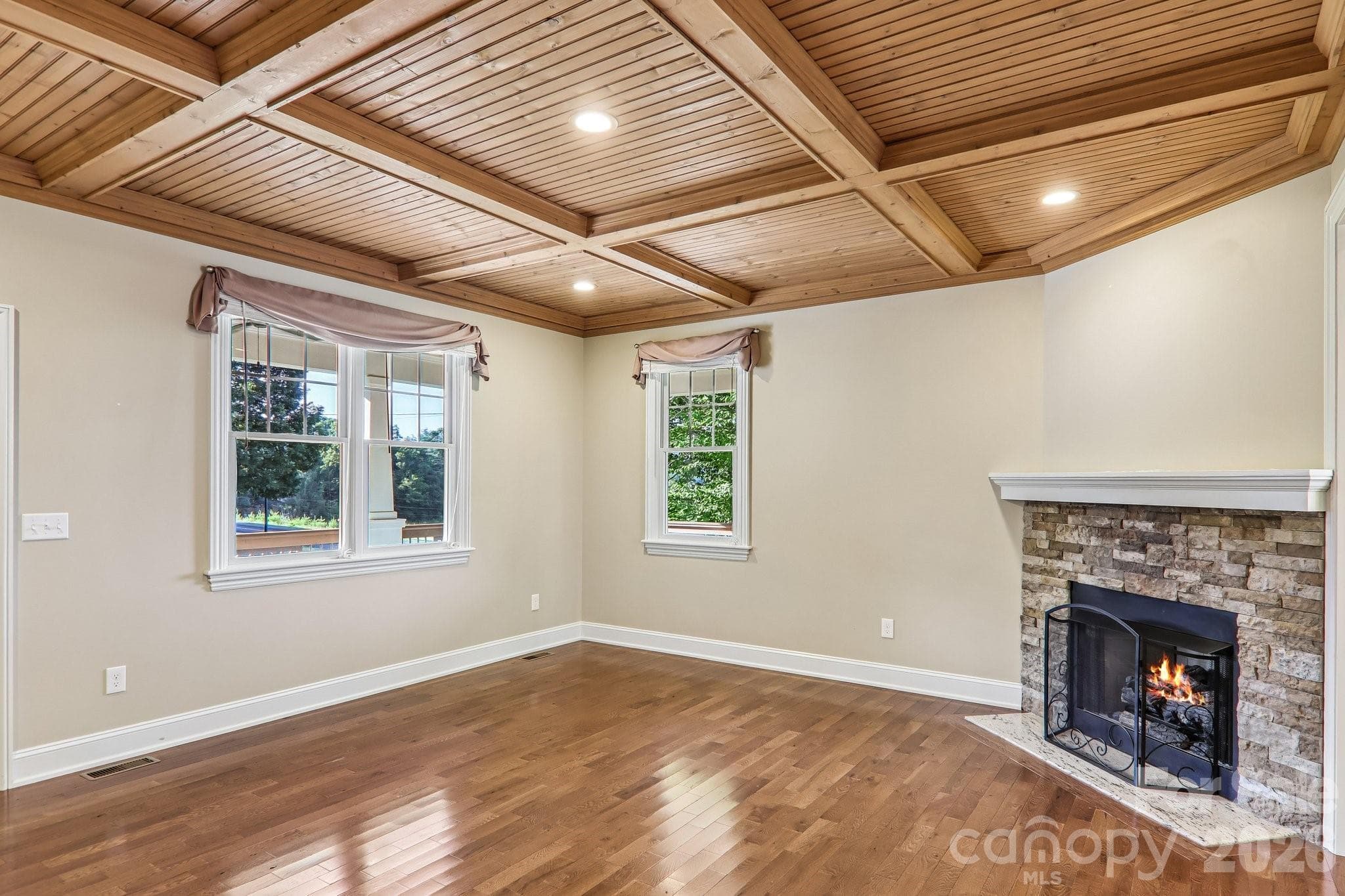 Single Family Residence at 17 Hamilton Woods Lane, Etowah, photo 8 of 47