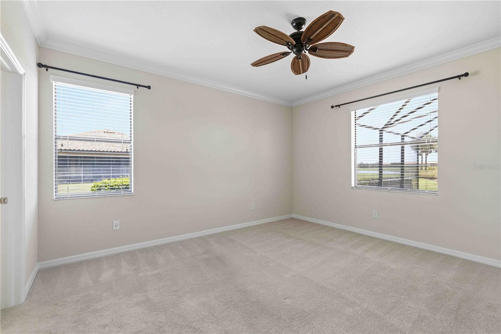 Single Family Residence at 6907 QUIET CREEK DR, BRADENTON, photo 17 of 53