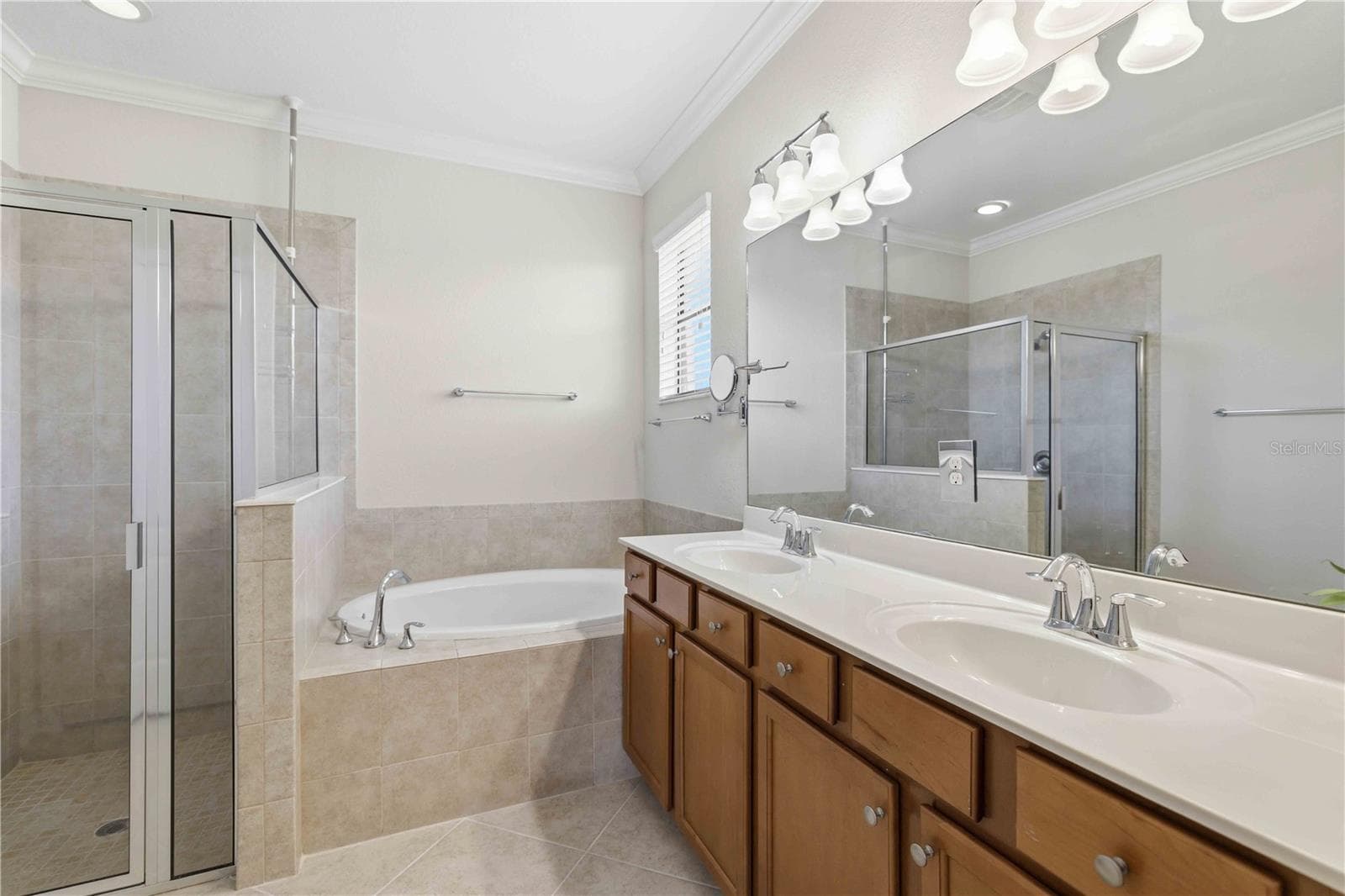 Single Family Residence at 6907 QUIET CREEK DR, BRADENTON, photo 20 of 53