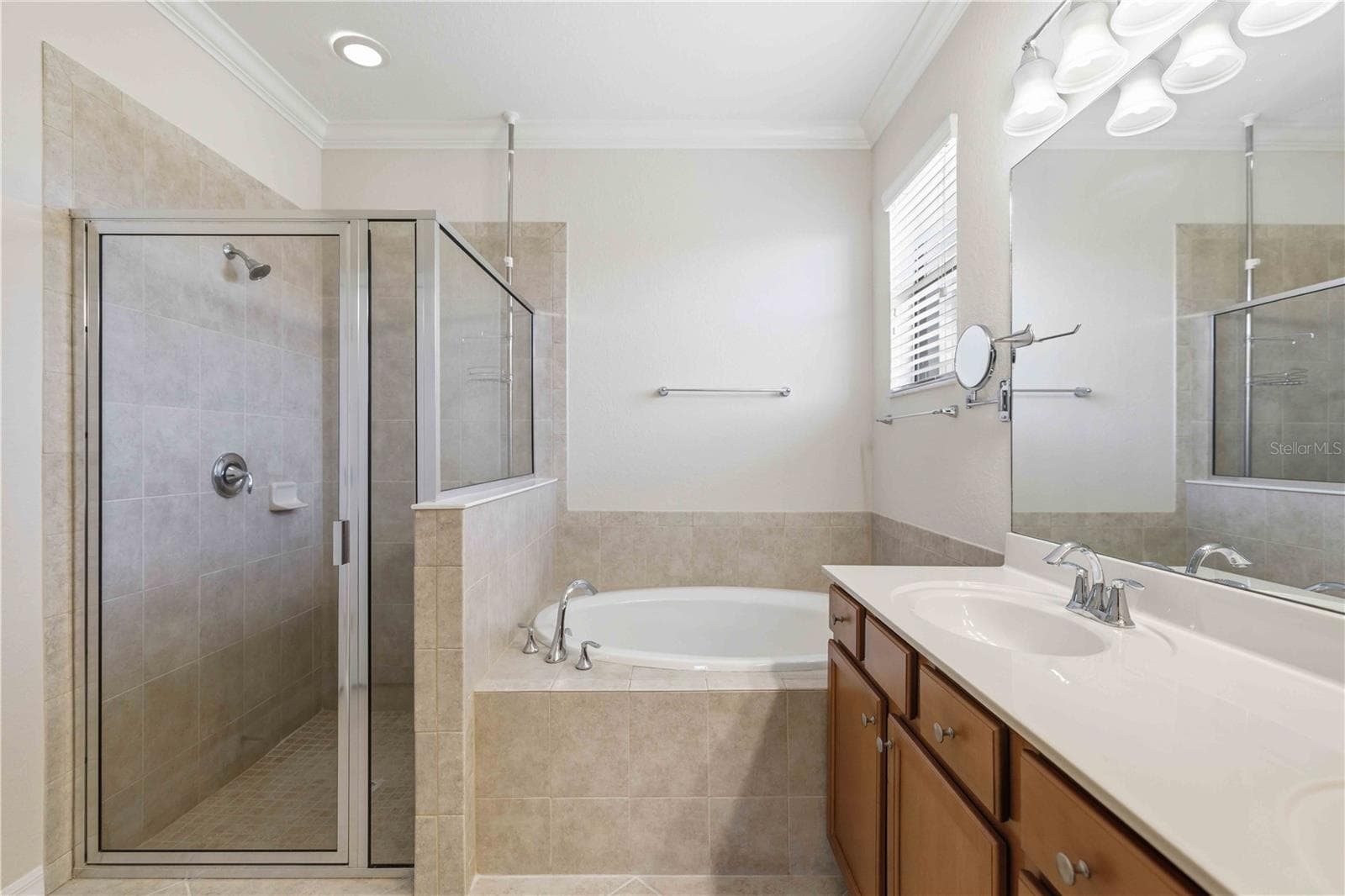 Single Family Residence at 6907 QUIET CREEK DR, BRADENTON, photo 21 of 53