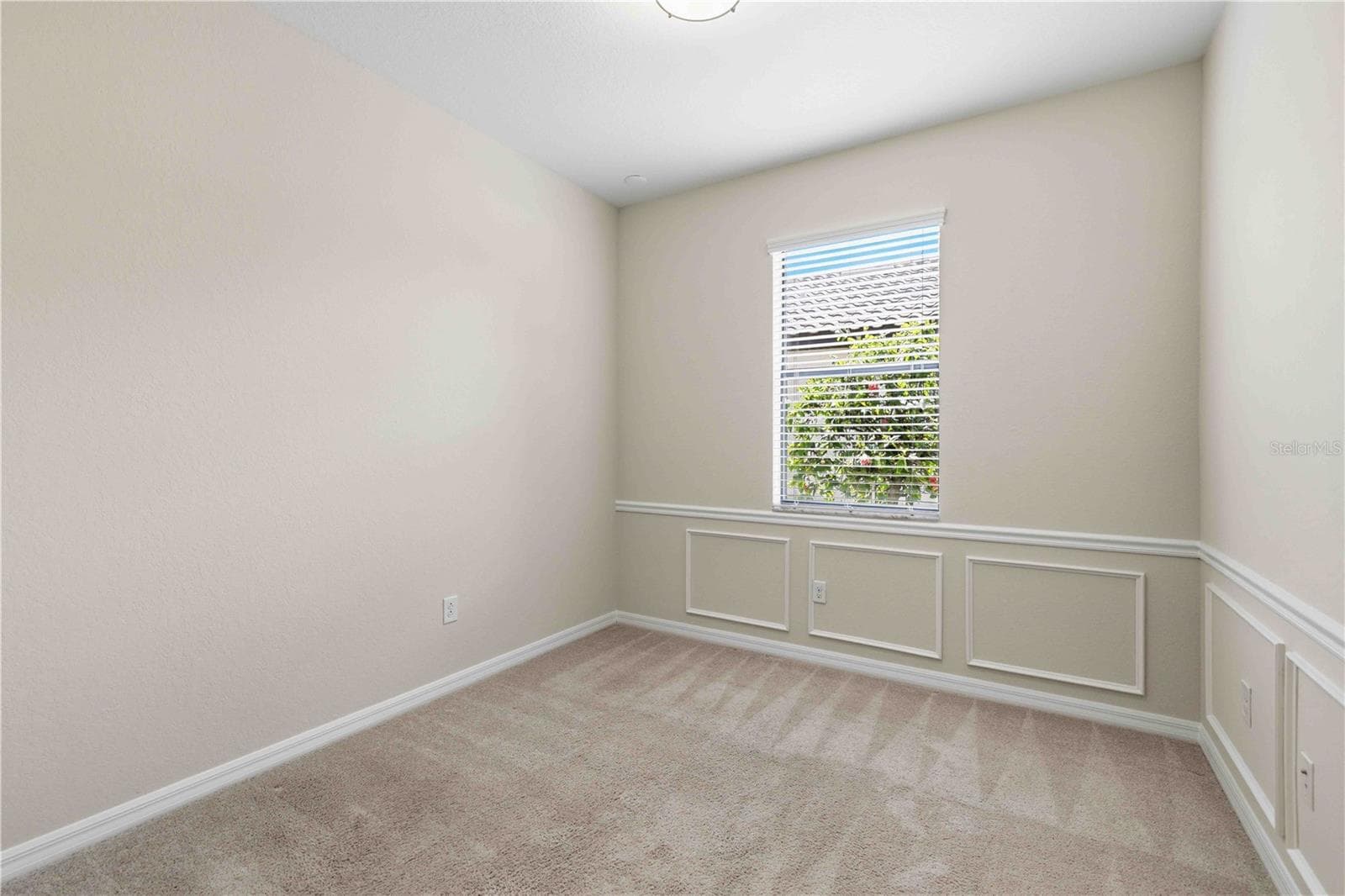 Single Family Residence at 6907 QUIET CREEK DR, BRADENTON, photo 24 of 53