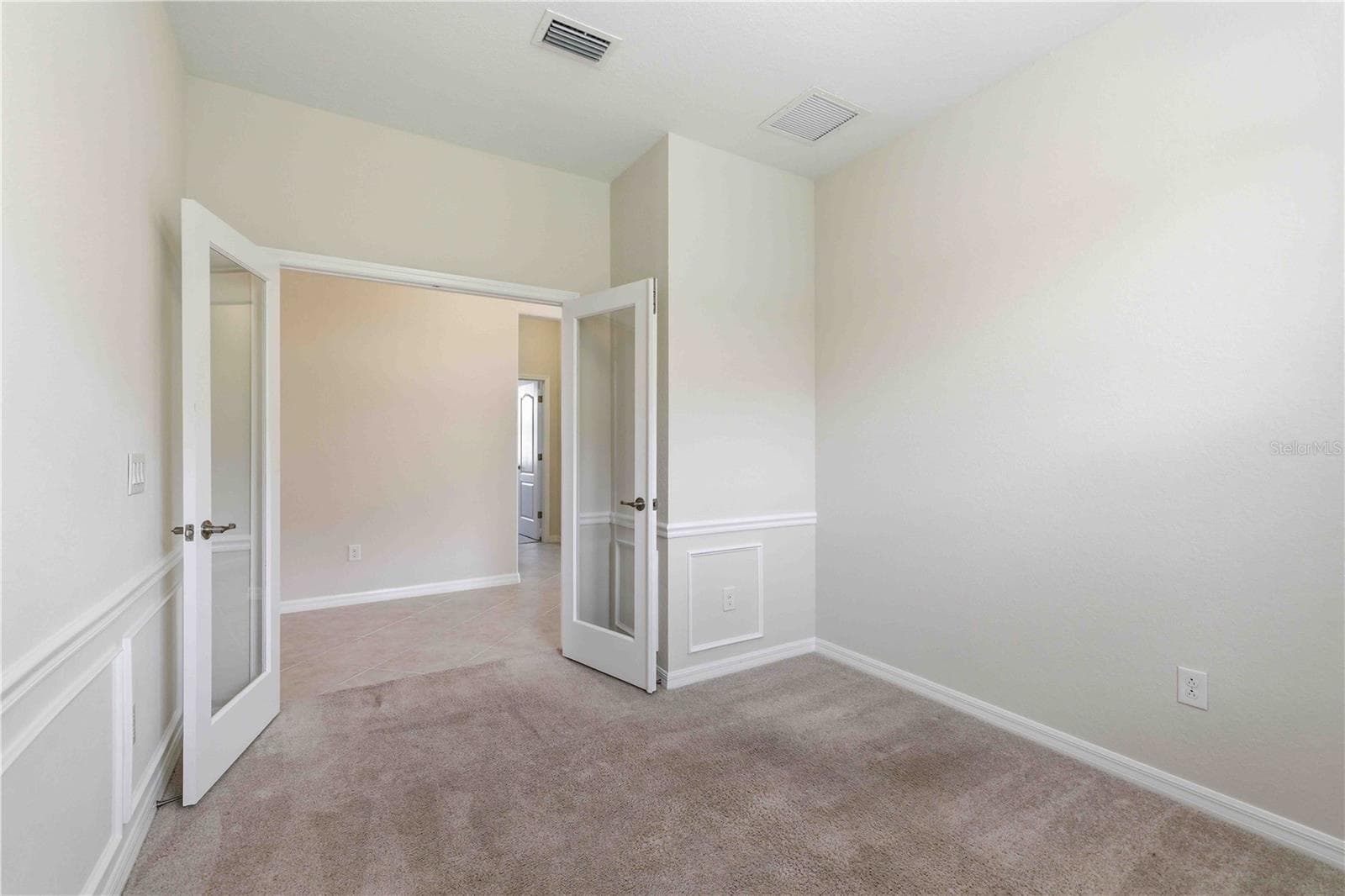Single Family Residence at 6907 QUIET CREEK DR, BRADENTON, photo 25 of 53