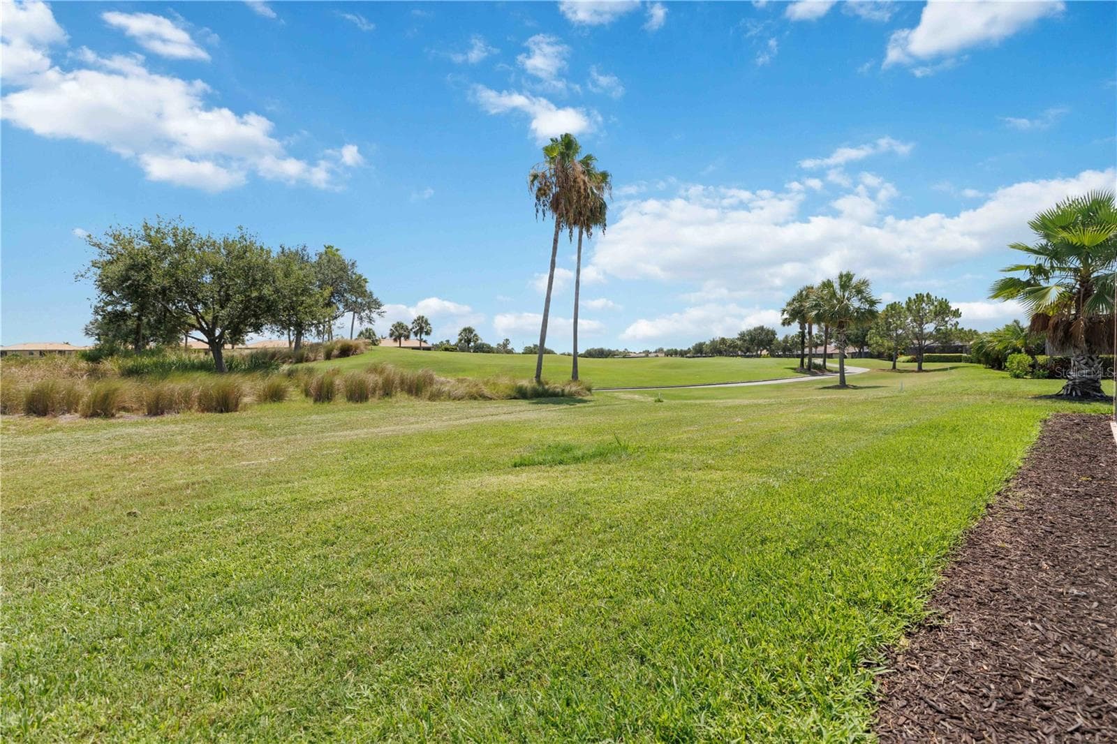 Single Family Residence at 6907 QUIET CREEK DR, BRADENTON, photo 39 of 53