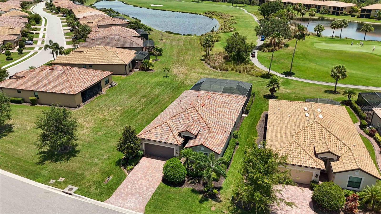 Single Family Residence at 6907 QUIET CREEK DR, BRADENTON, photo 42 of 53