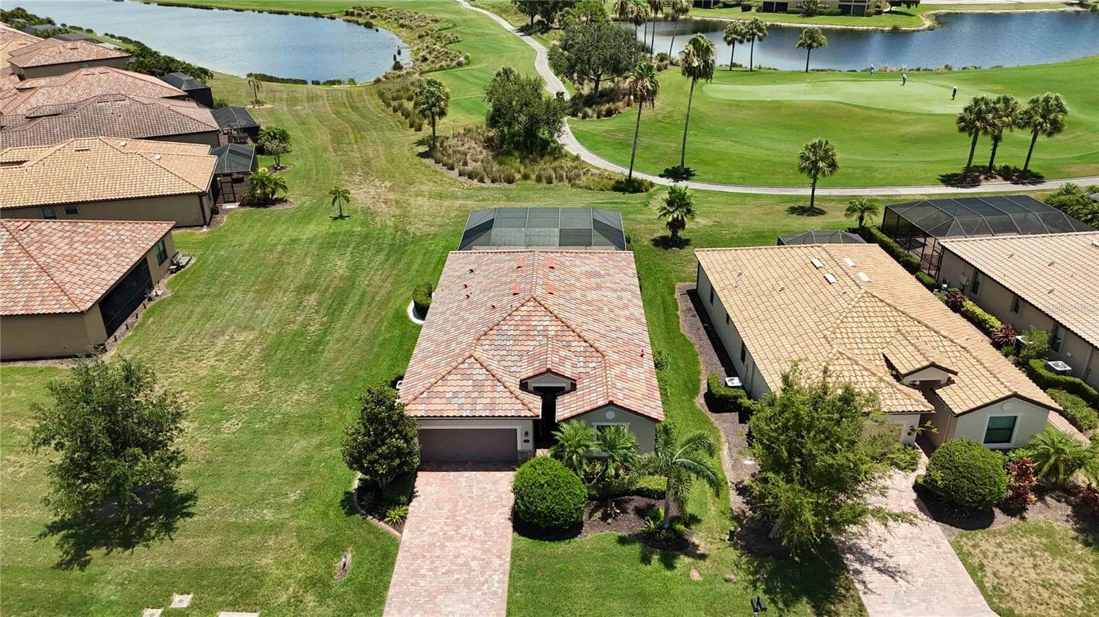 Single Family Residence at 6907 QUIET CREEK DR, BRADENTON, photo 46 of 53