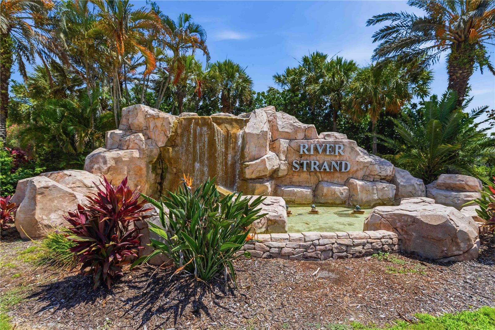 Single Family Residence at 6907 QUIET CREEK DR, BRADENTON, photo 47 of 53