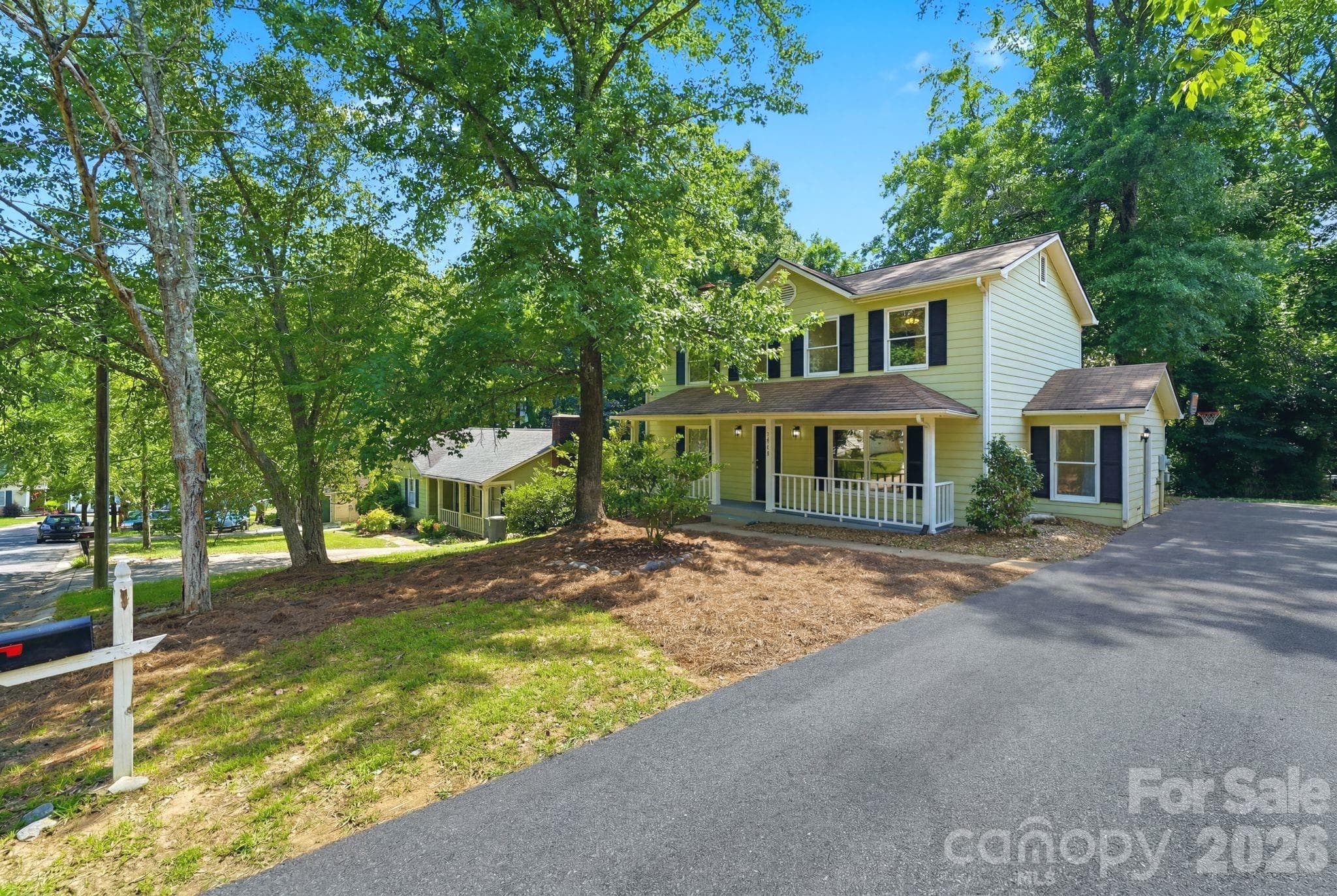 Single Family Residence at Charlotte, photo 3 of 33