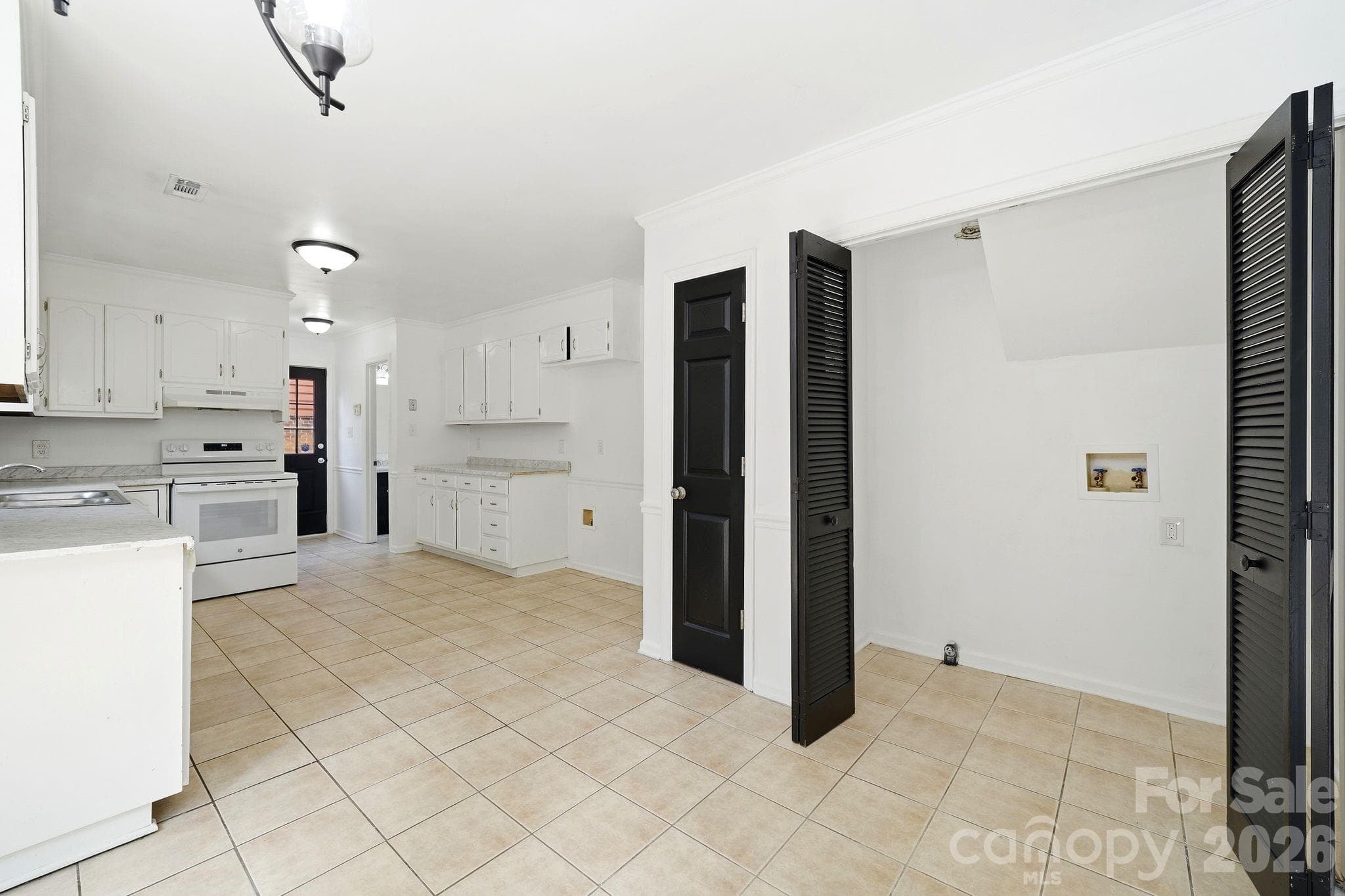 Single Family Residence at Charlotte, photo 17 of 33