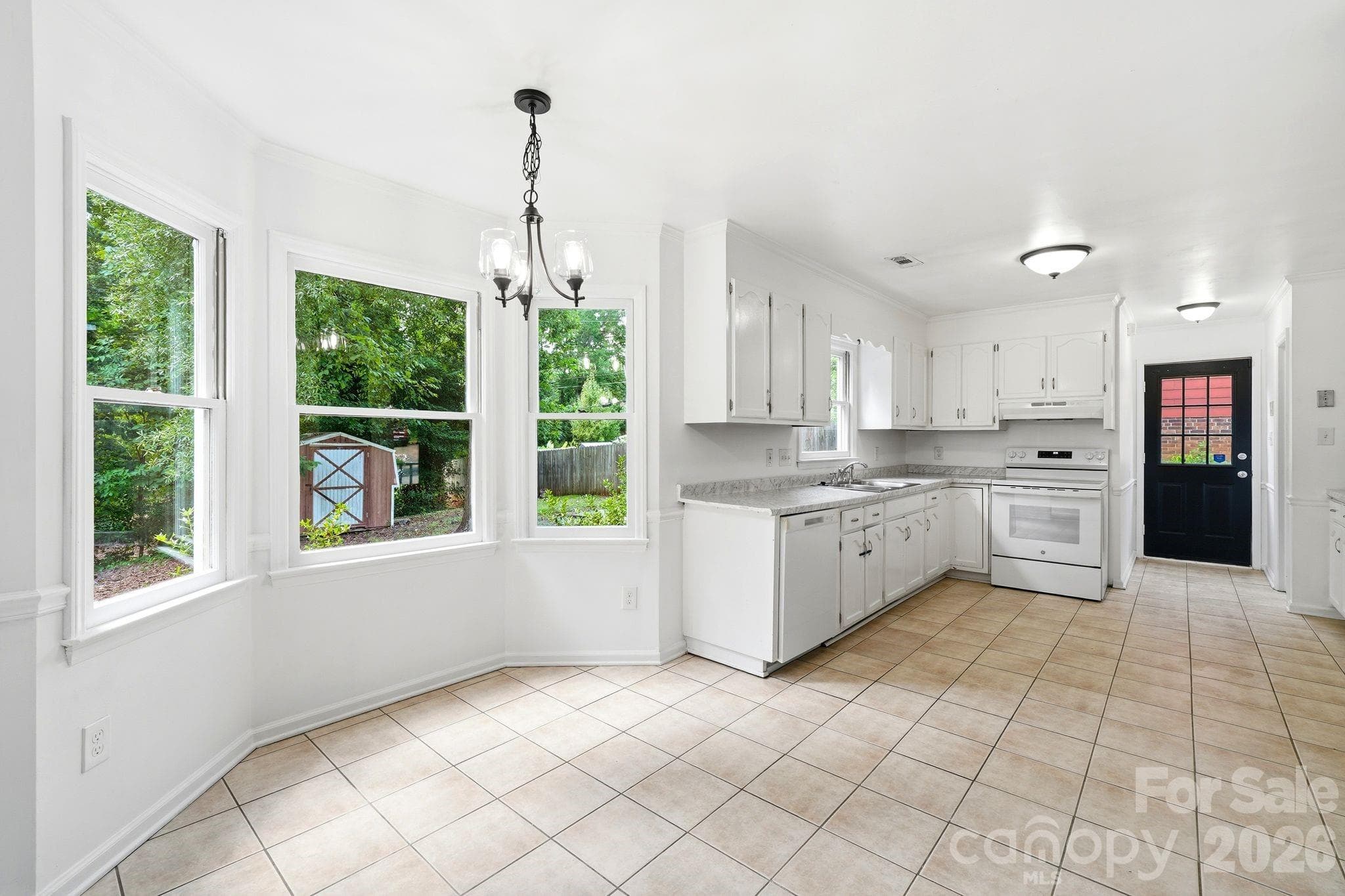 Single Family Residence at Charlotte, photo 18 of 33