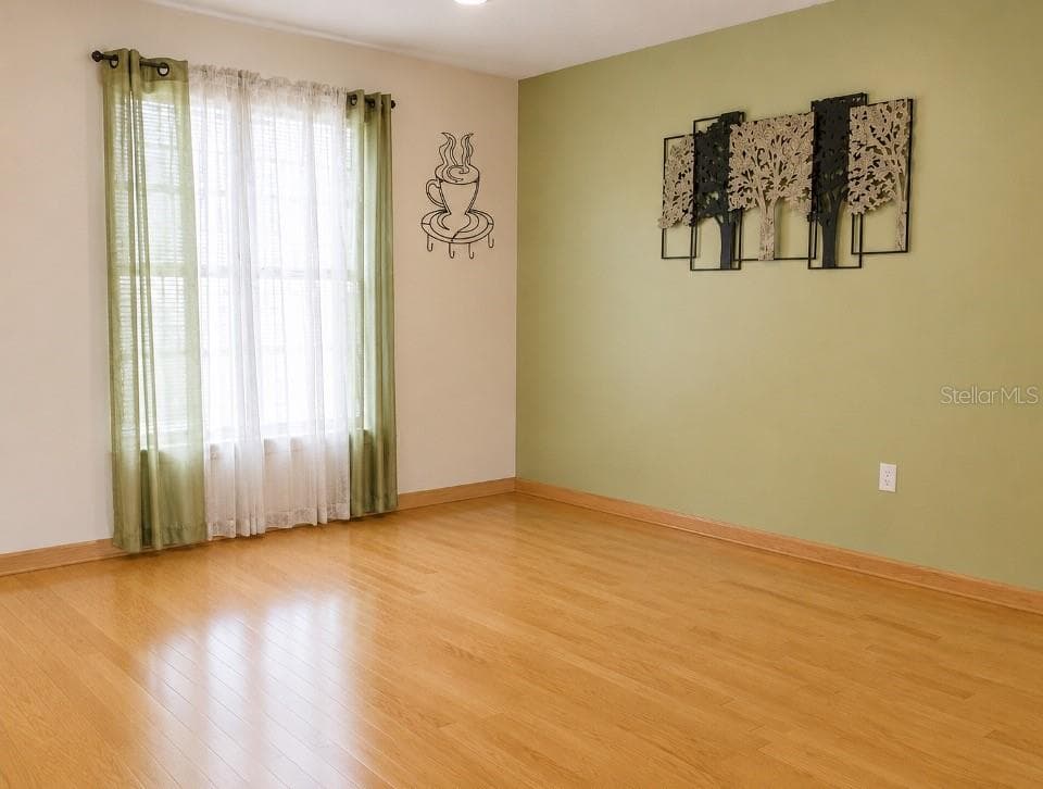 Single Family Residence at 9120 QUEEN ELIZABETH CT, ORLANDO, photo 6 of 25