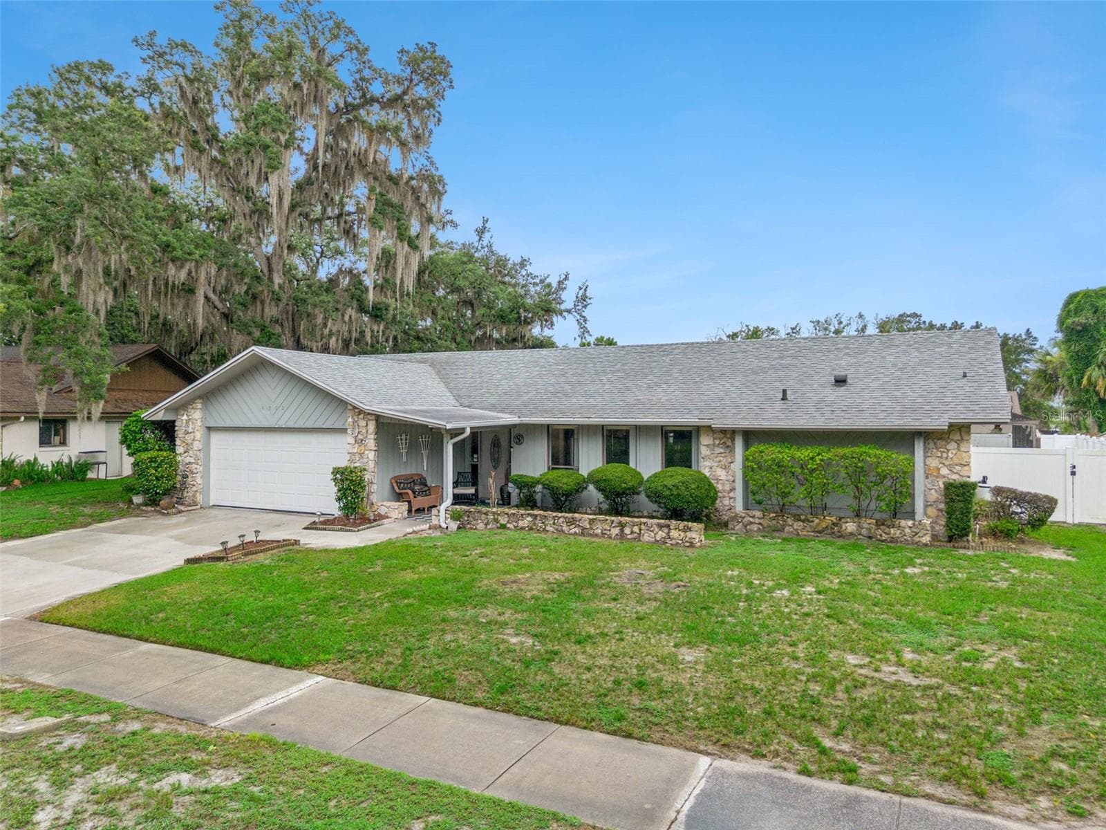 Single Family Residence at 4902 BRIAR OAKS CIR, ORLANDO, photo 5 of 40