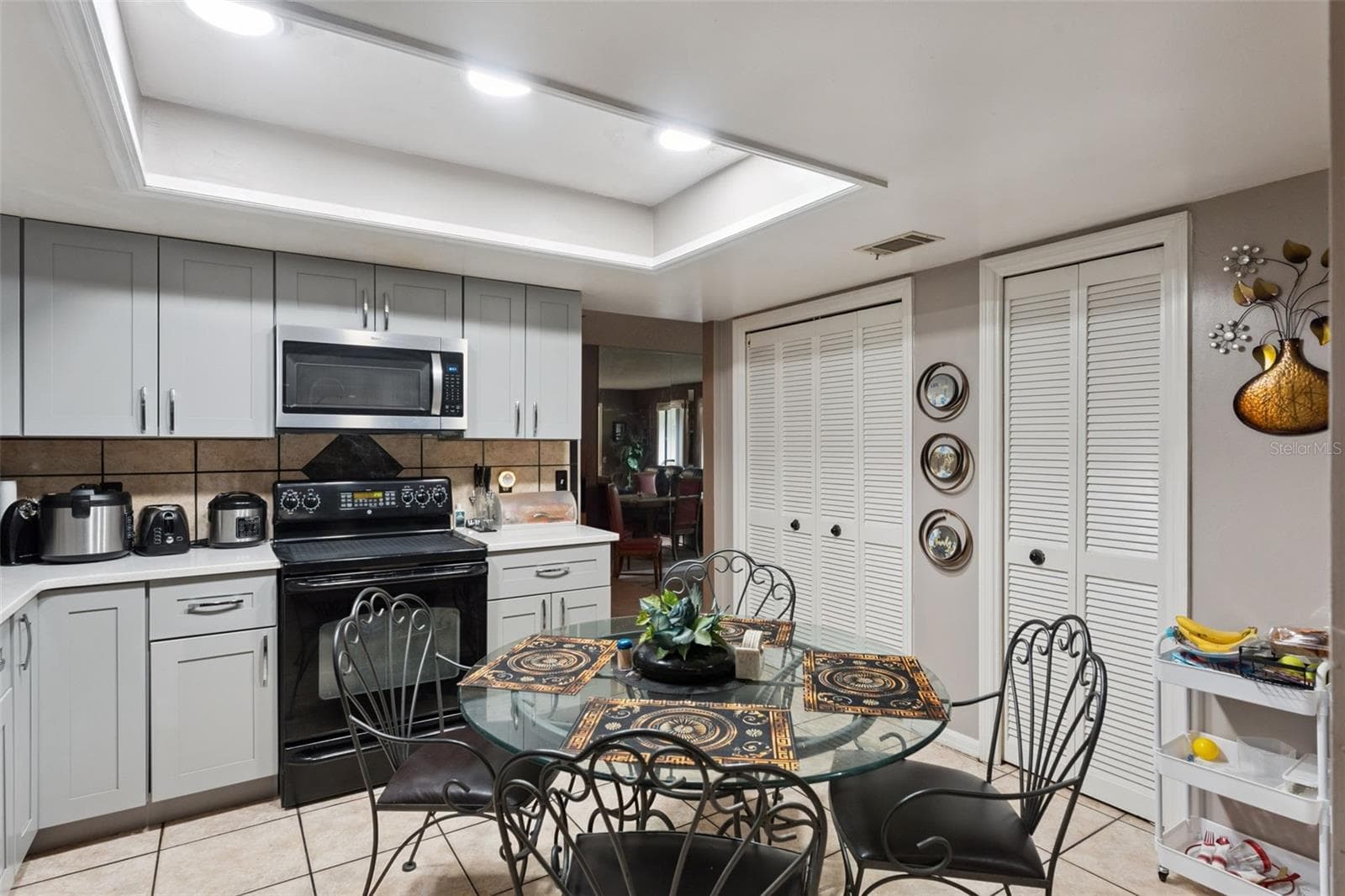 Single Family Residence at 4902 BRIAR OAKS CIR, ORLANDO, photo 16 of 40
