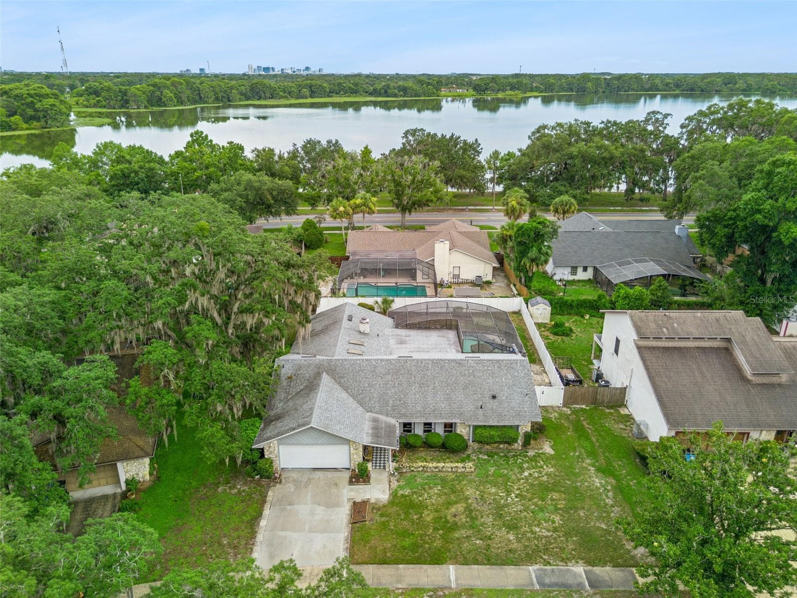 Single Family Residence at 4902 BRIAR OAKS CIR, ORLANDO, photo 30 of 40