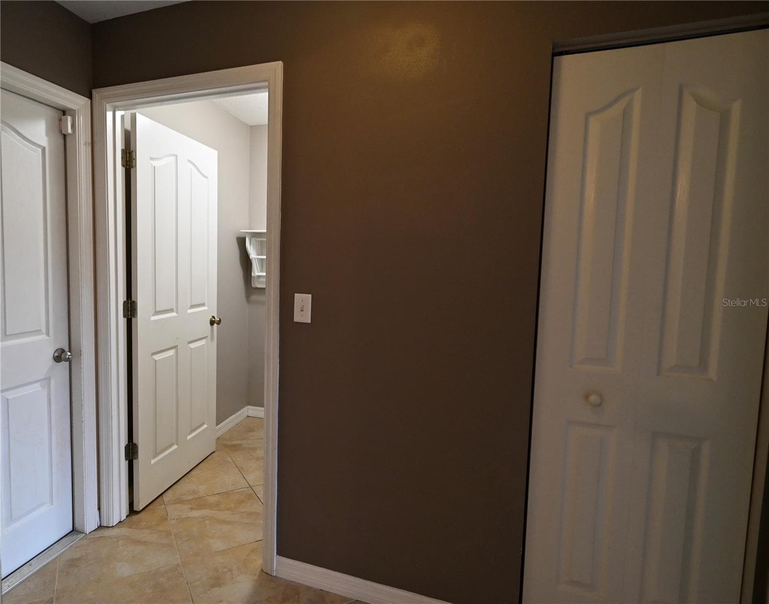 Single Family Residence at 2043 OLD TRENTON LN, SARASOTA, photo 34 of 48