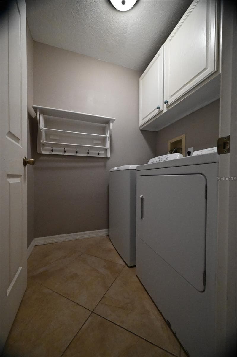 Single Family Residence at 2043 OLD TRENTON LN, SARASOTA, photo 37 of 48