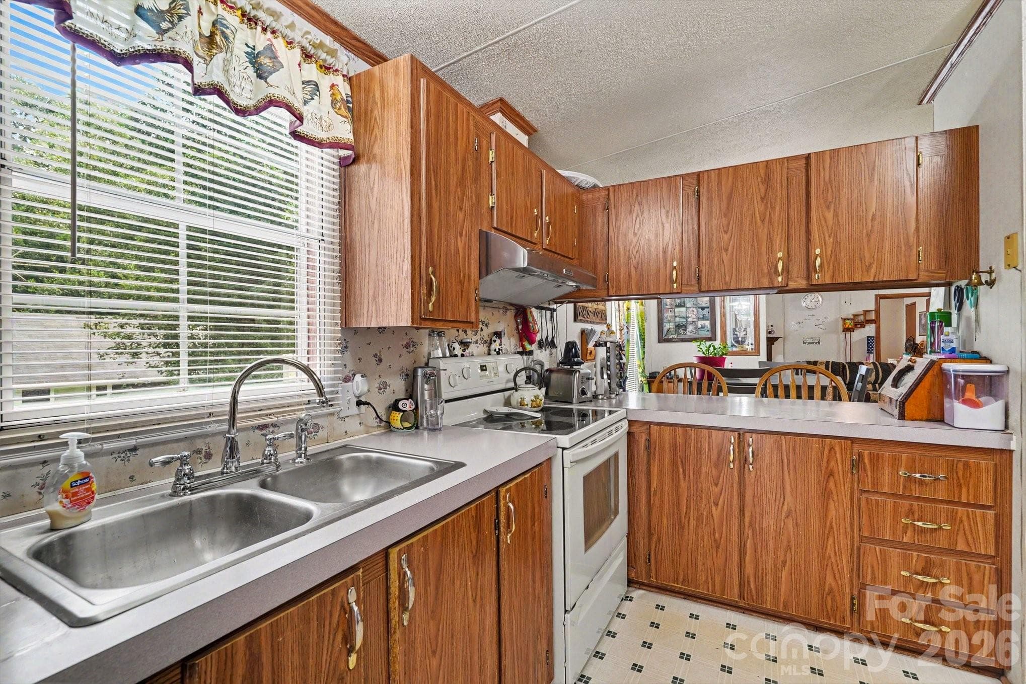 Single Family Residence at 4665 Blade Run Road, Edgemoor, photo 10 of 28