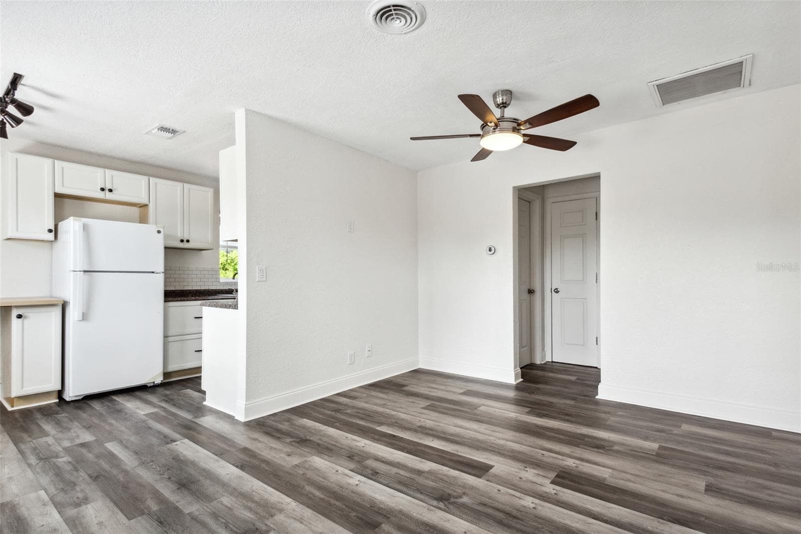 Quadruplex at 1230 70TH ST N, ST PETERSBURG, photo 23 of 46