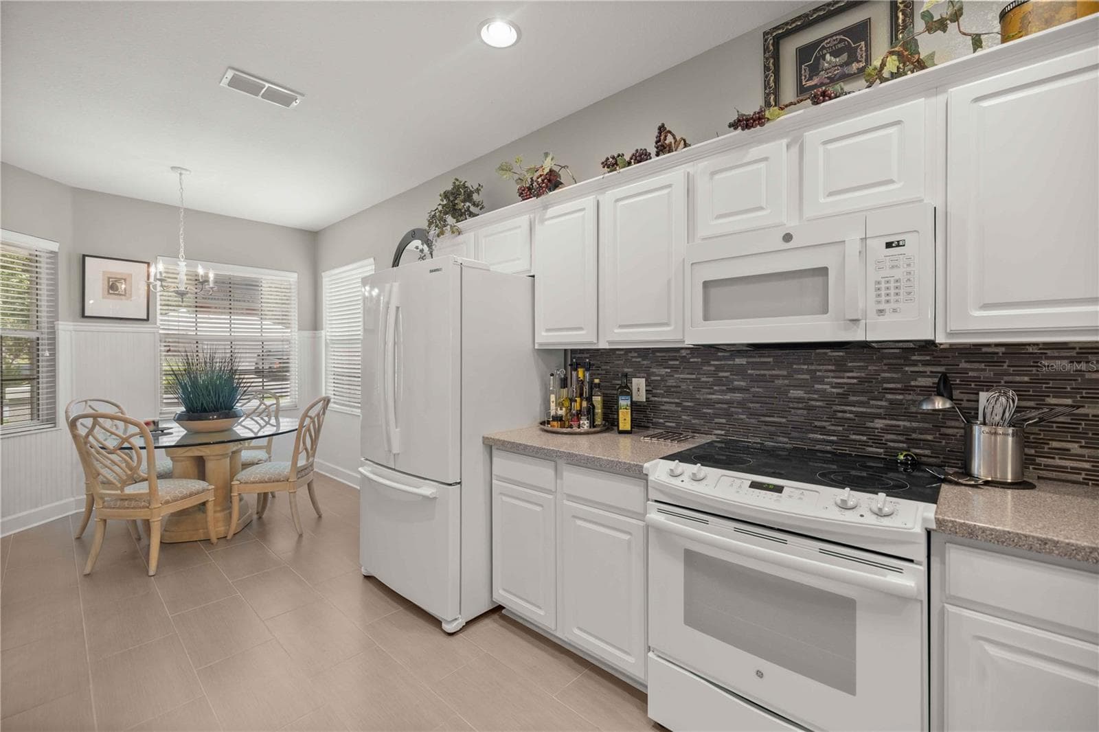 Single Family Residence at 13260 SE 92ND COURT RD, SUMMERFIELD, photo 10 of 76