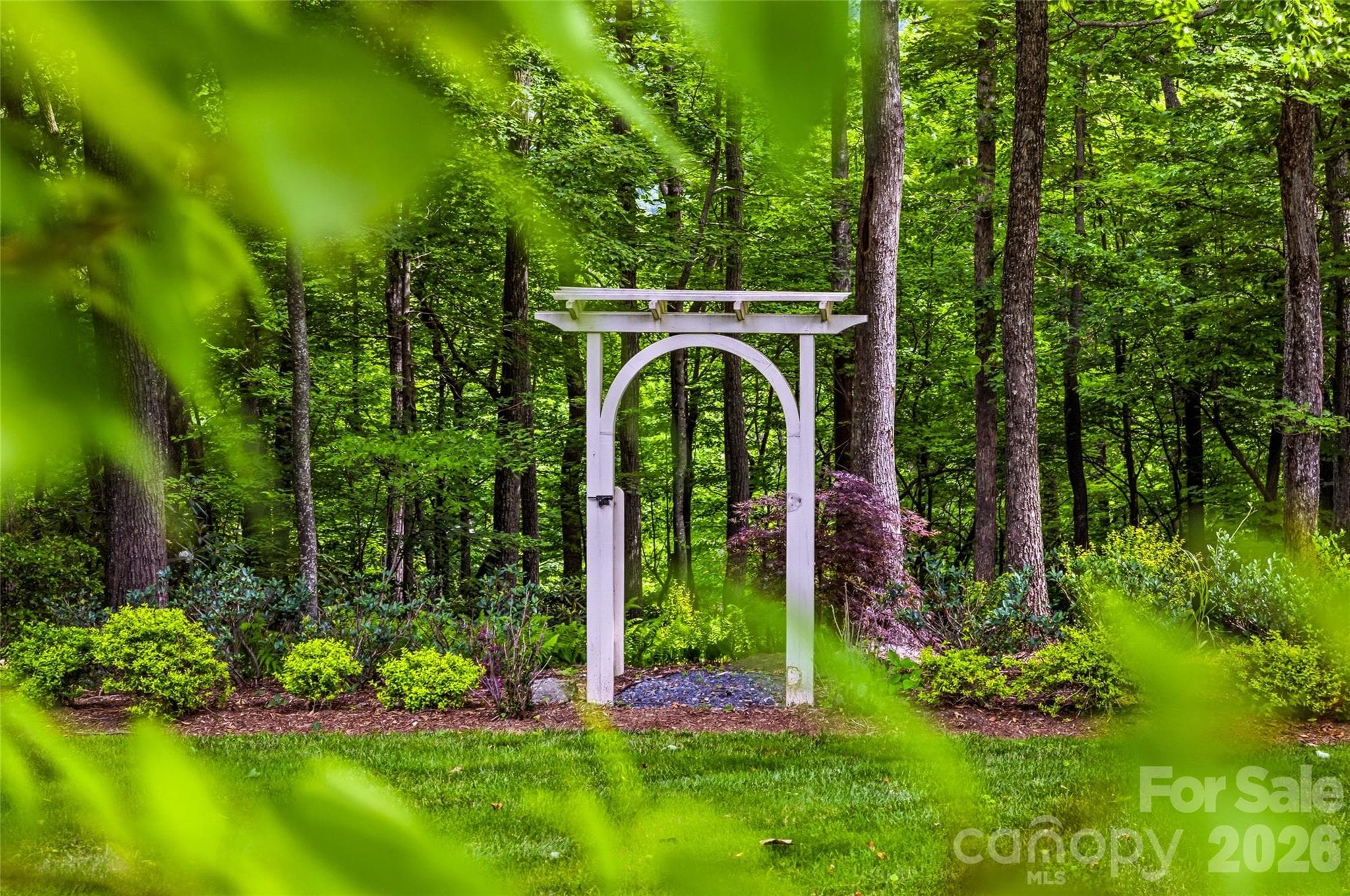 Garden Arbor - 233 Tanglewood Lane, Saluda