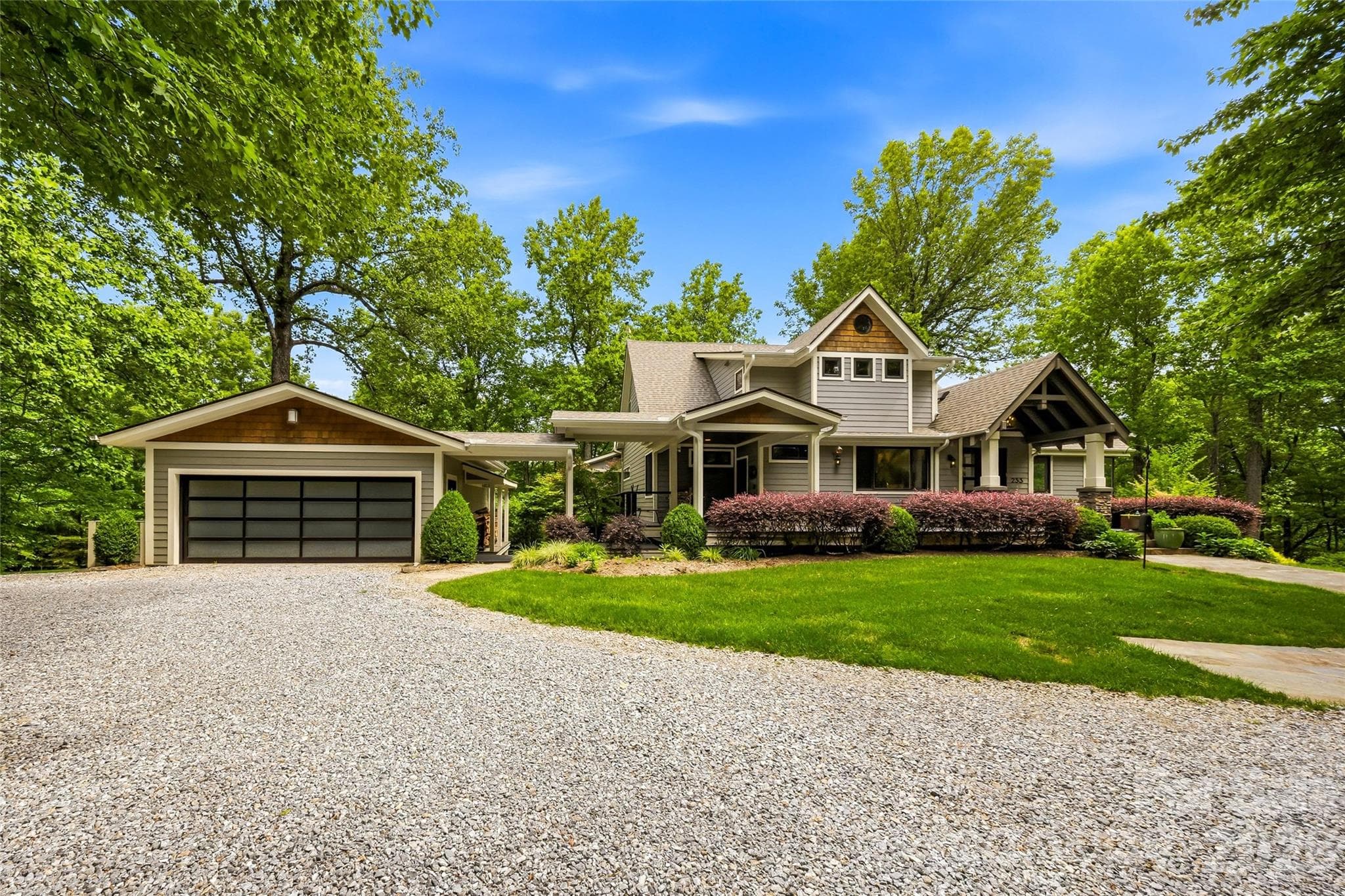 Enclosed temperature controlled garage. - 233 Tanglewood Lane, Saluda