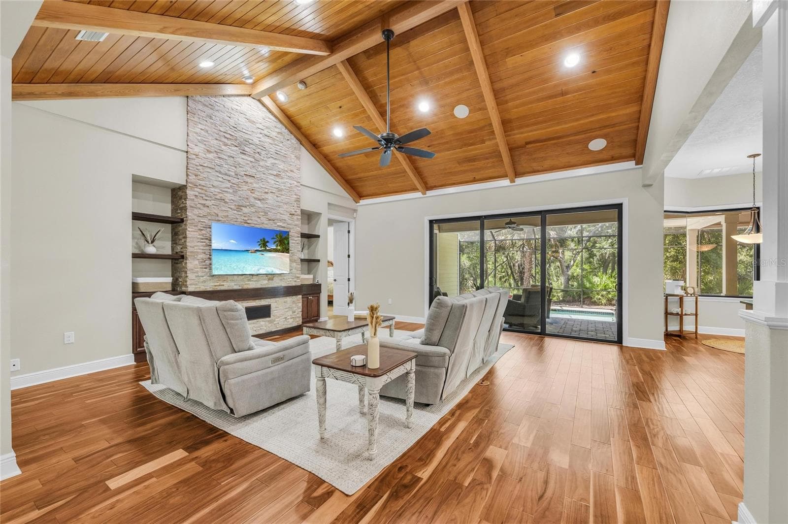 Single Family Residence at 5911 RIVER FOREST CIR, BRADENTON, photo 12 of 70