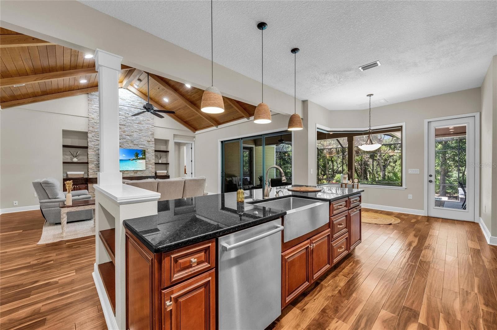 Single Family Residence at 5911 RIVER FOREST CIR, BRADENTON, photo 21 of 70