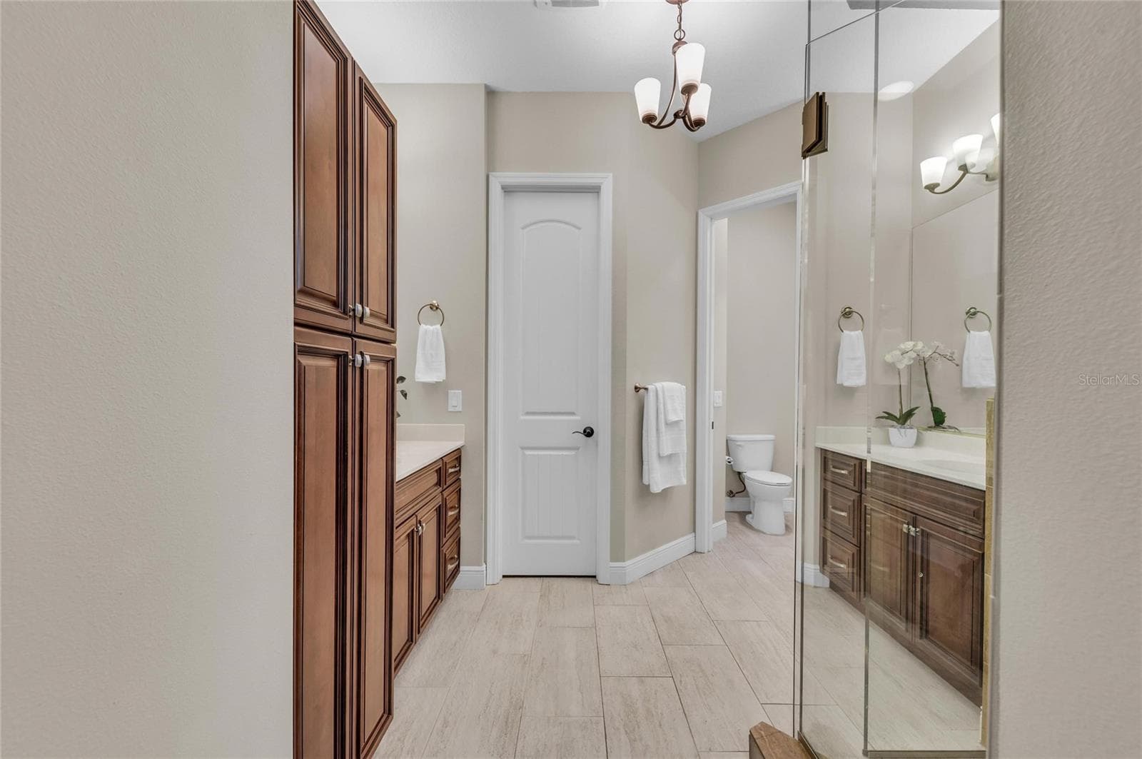 primary bathroom - 5911 RIVER FOREST CIR, BRADENTON