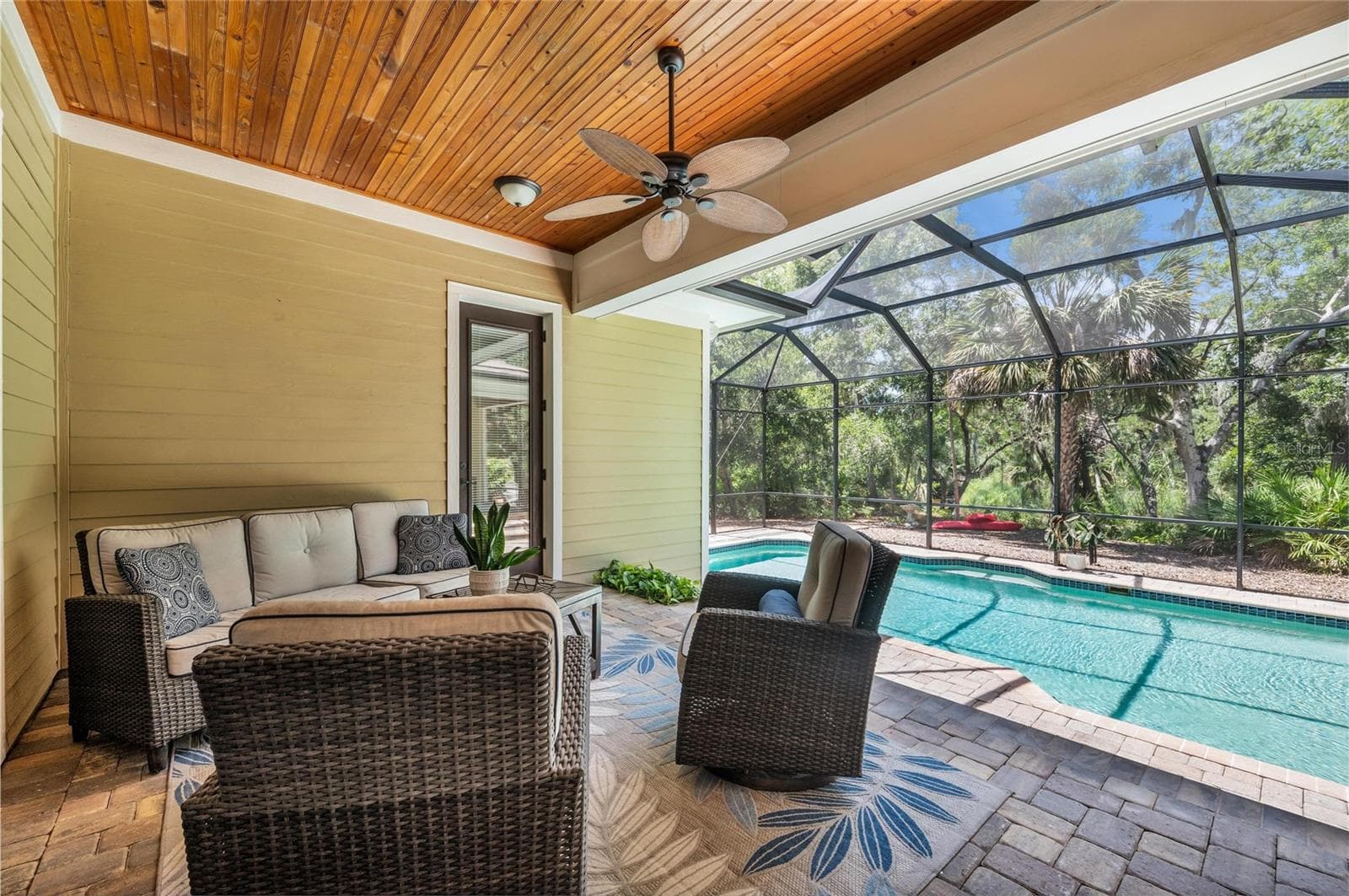 Single Family Residence at 5911 RIVER FOREST CIR, BRADENTON, photo 54 of 70