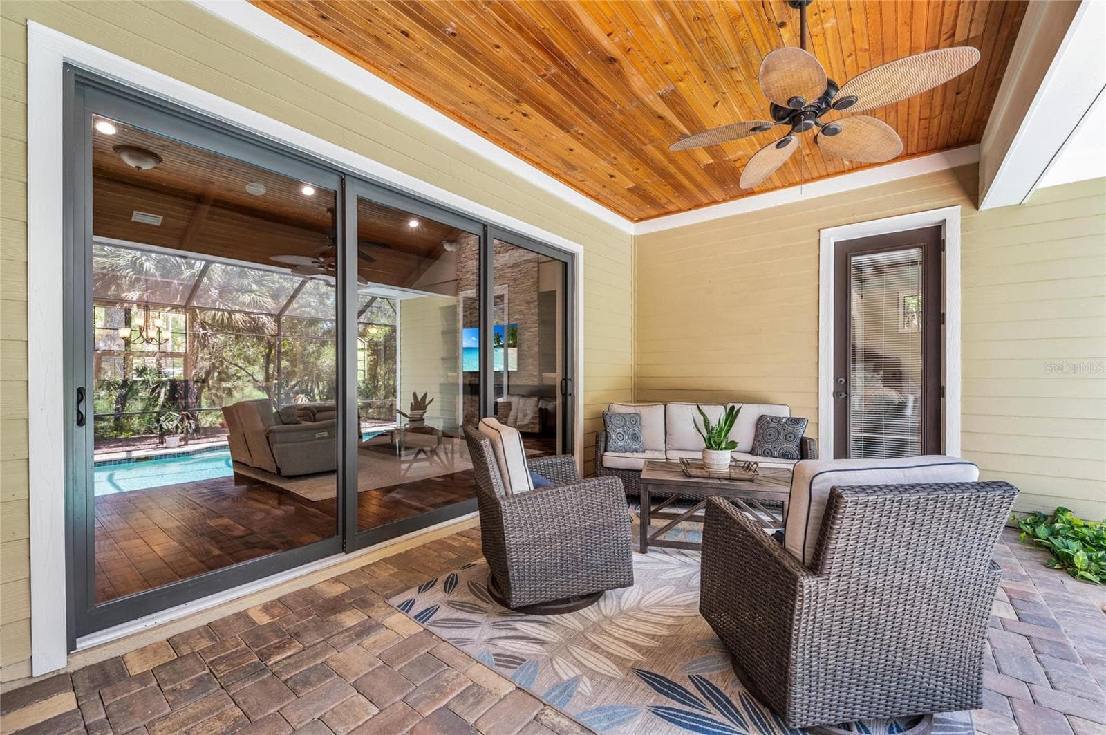 Single Family Residence at 5911 RIVER FOREST CIR, BRADENTON, photo 55 of 70