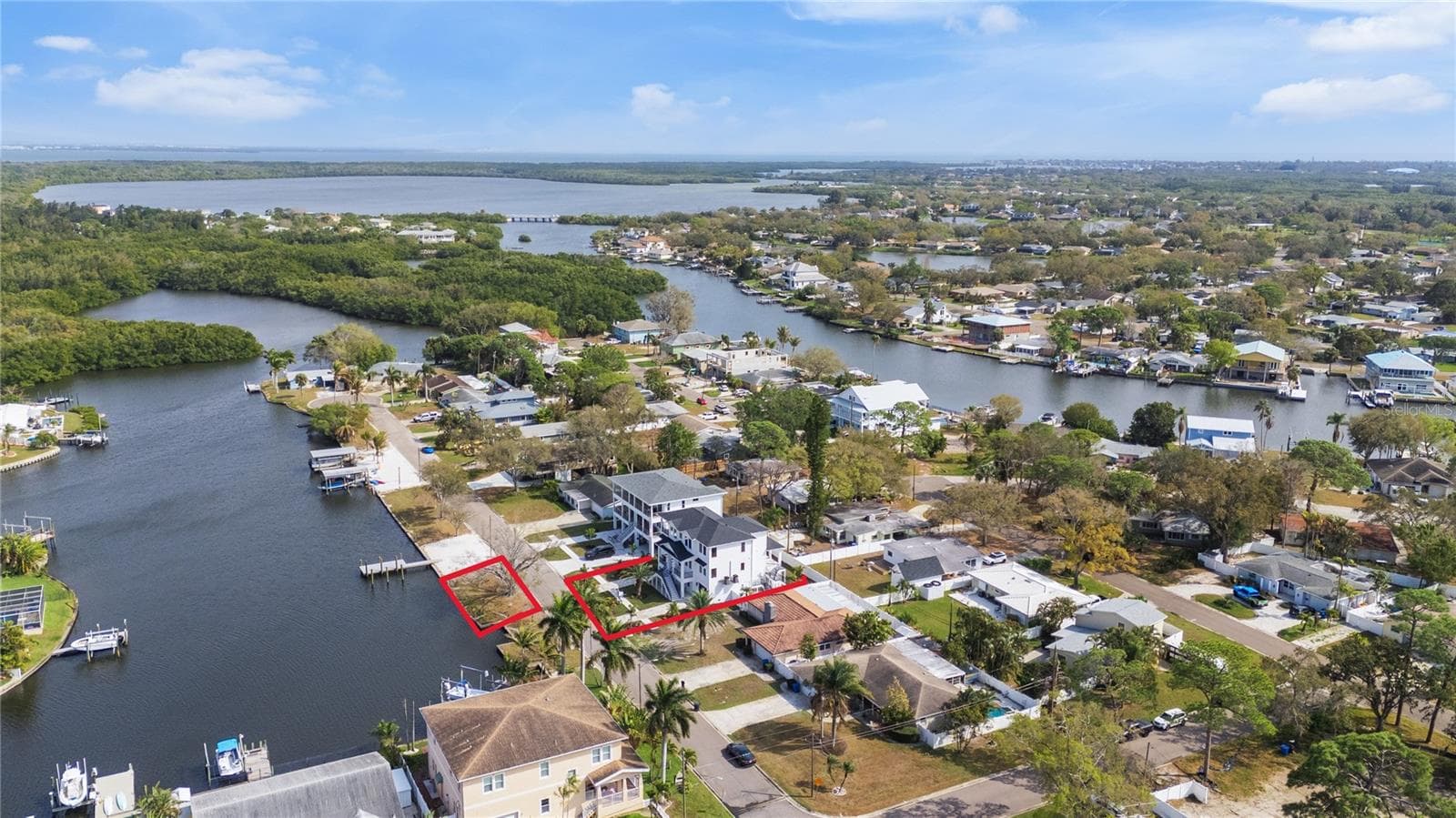 Single Family Residence at 220 90TH AVE NE, ST PETERSBURG, photo 2 of 85
