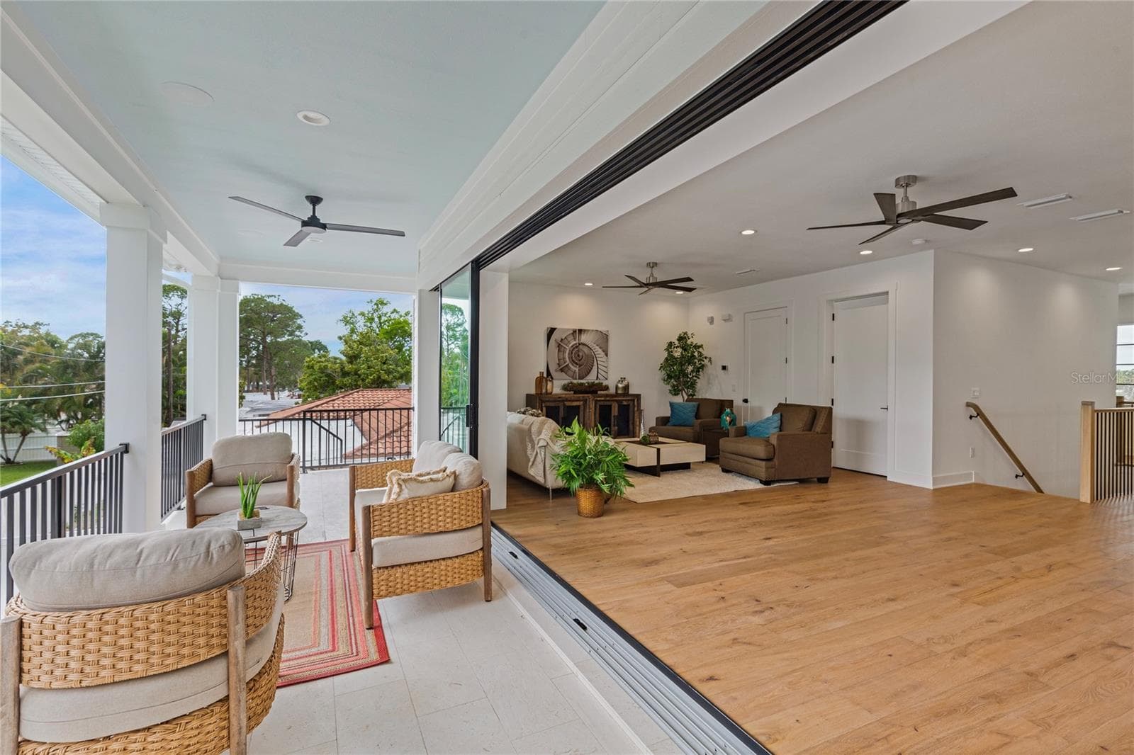 Single Family Residence at 220 90TH AVE NE, ST PETERSBURG, photo 23 of 85