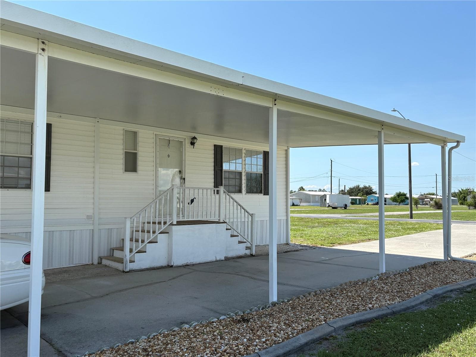 Manufactured Home at 29192 CRAWFORD AVE, PUNTA GORDA, photo 2 of 57