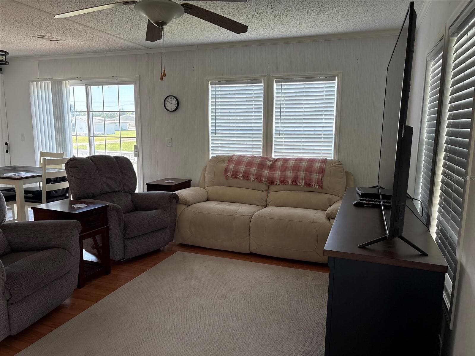Manufactured Home at 29192 CRAWFORD AVE, PUNTA GORDA, photo 11 of 57