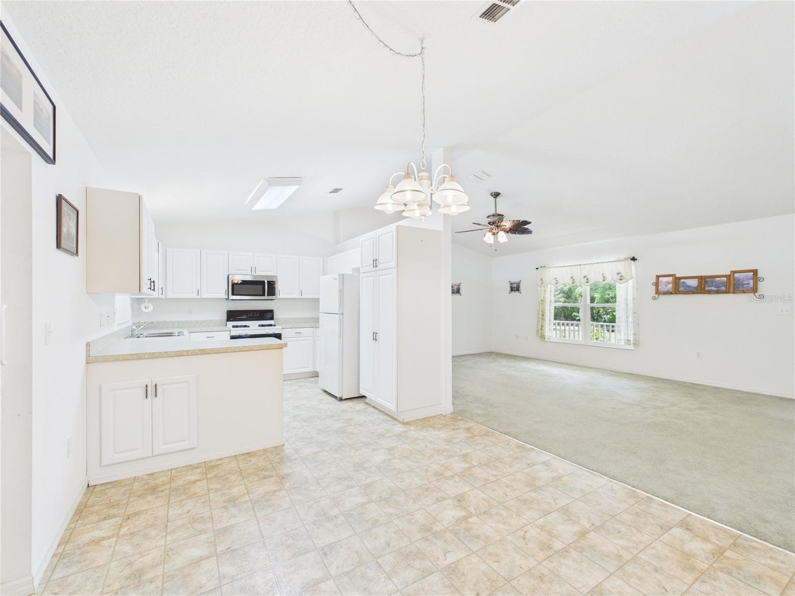 Single Family Residence at 11236 N RAIN PT, INGLIS, photo 7 of 67