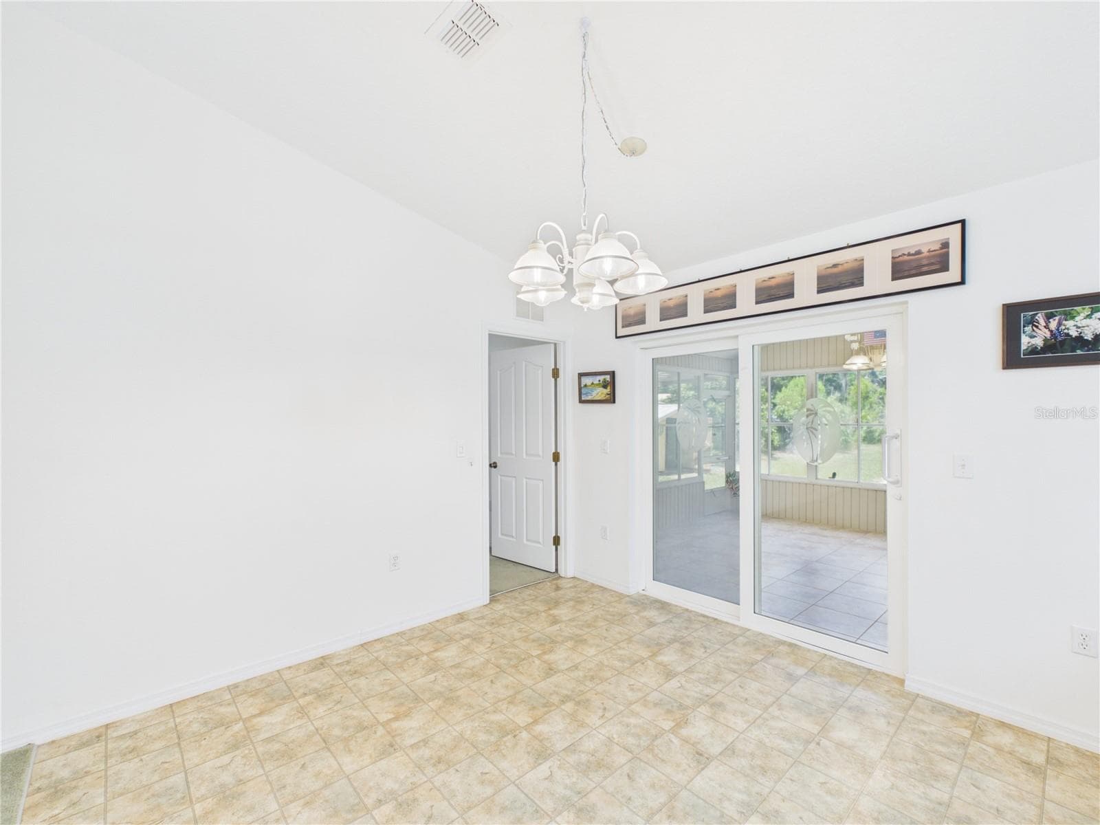 Single Family Residence at 11236 N RAIN PT, INGLIS, photo 14 of 67