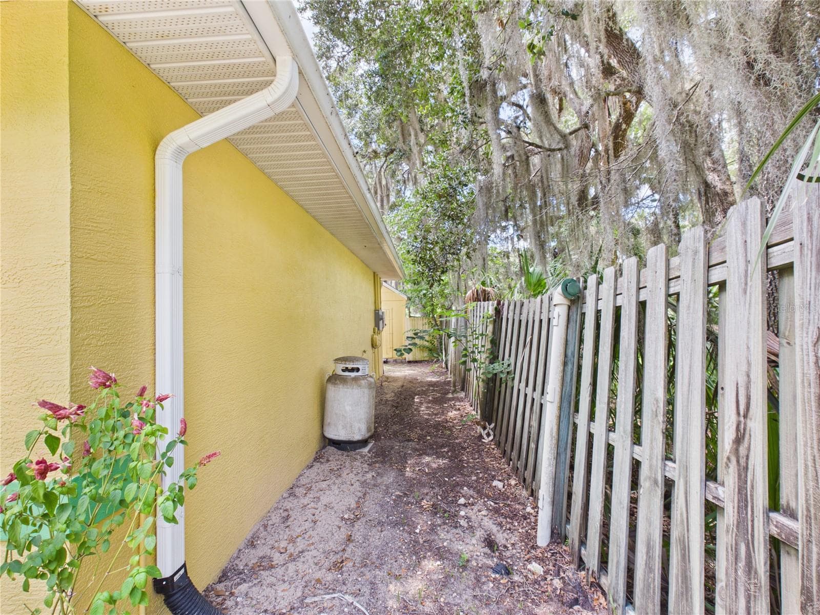 Single Family Residence at 11236 N RAIN PT, INGLIS, photo 44 of 67