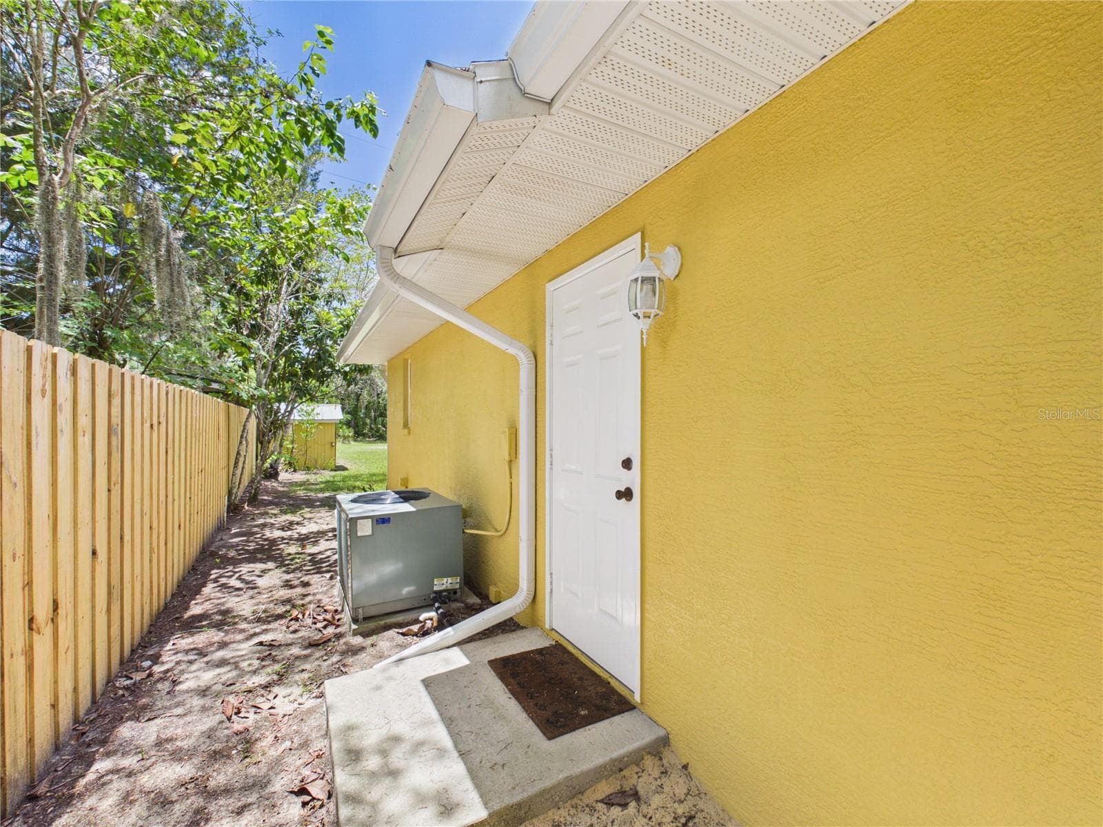 Single Family Residence at 11236 N RAIN PT, INGLIS, photo 51 of 67