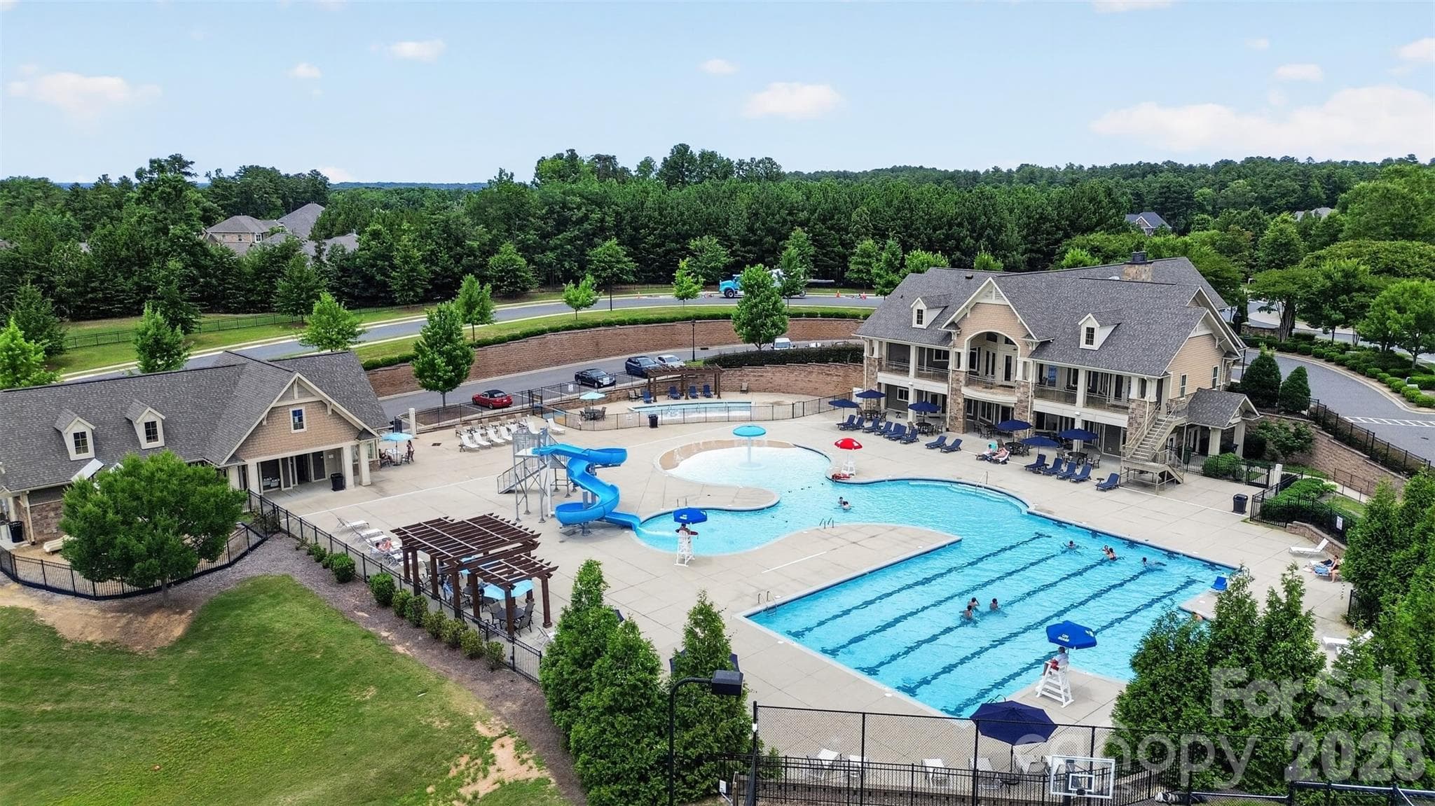 Community Amenities - 17504 Terryglass Lane, Charlotte