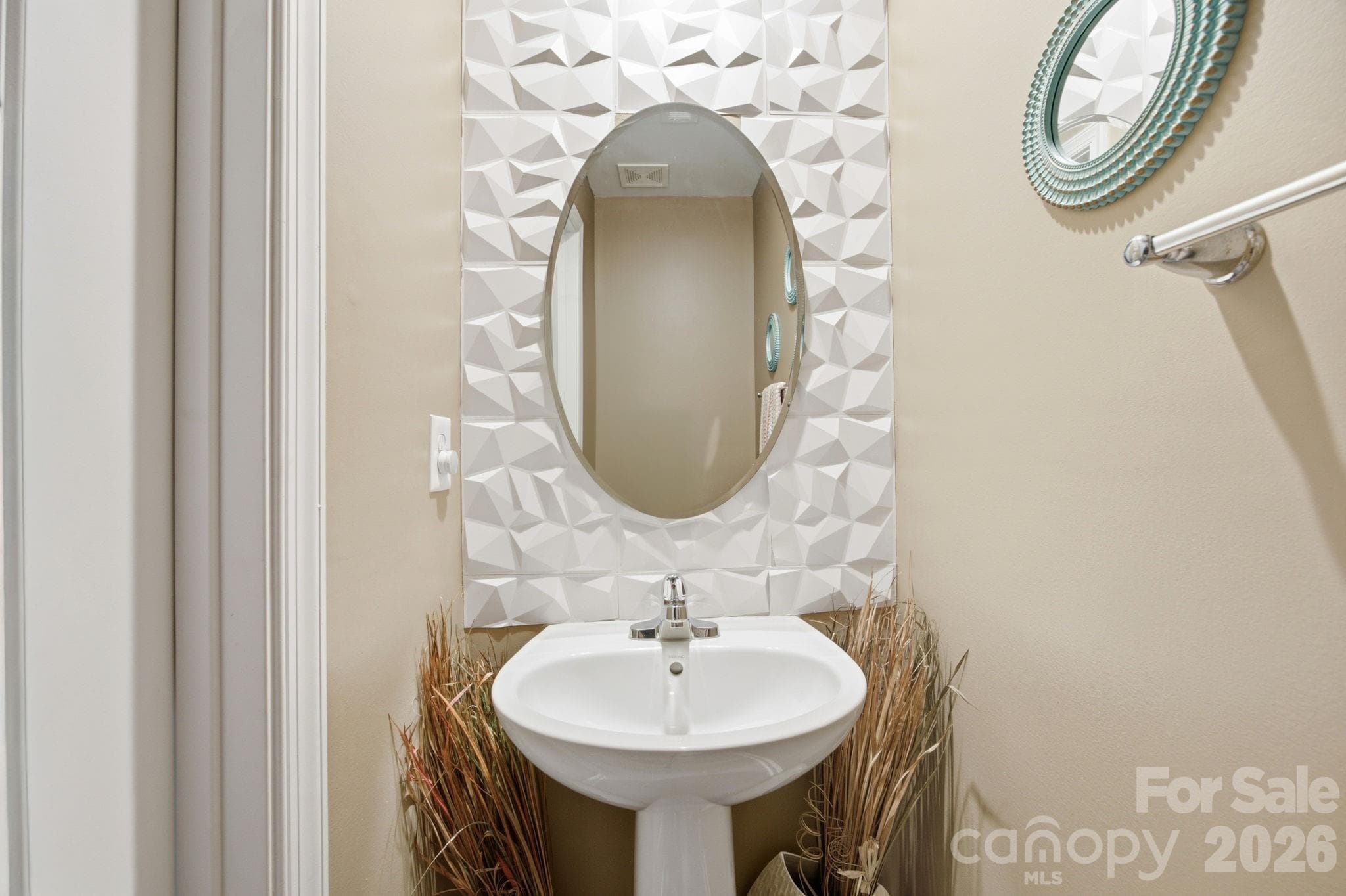 Half Bath - 6121 Cutwater Circle, Charlotte