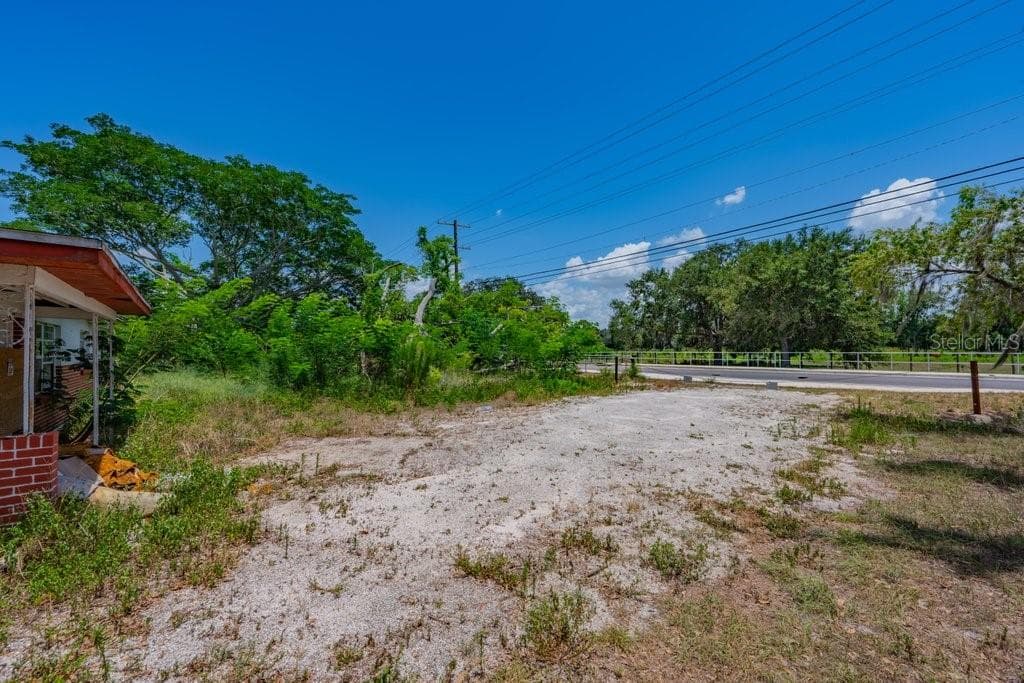 Single Family Residence at 10912 672 HWY, RIVERVIEW, photo 15 of 49